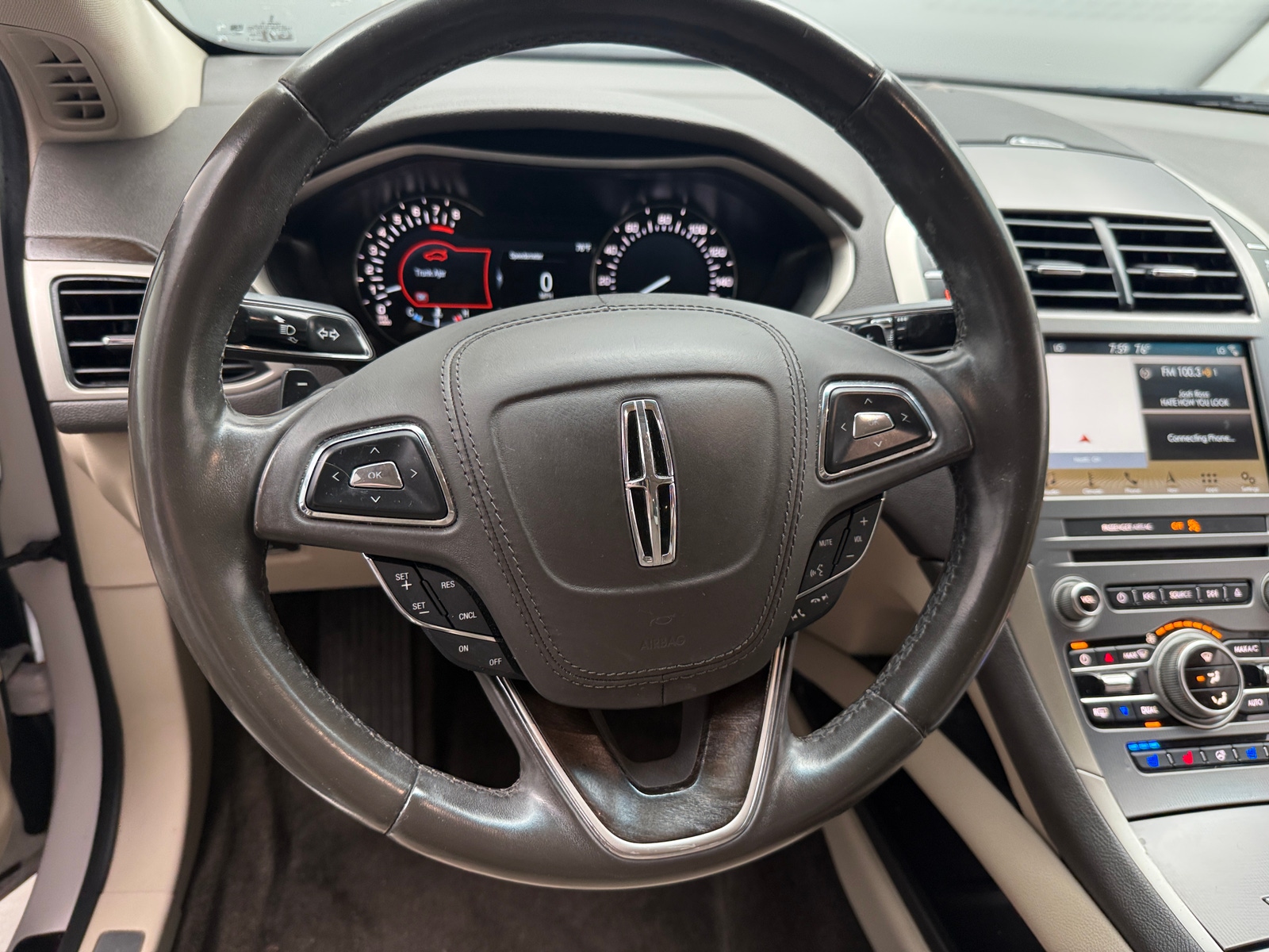 Thumbnail: 2018 Lincoln MKZ - 4