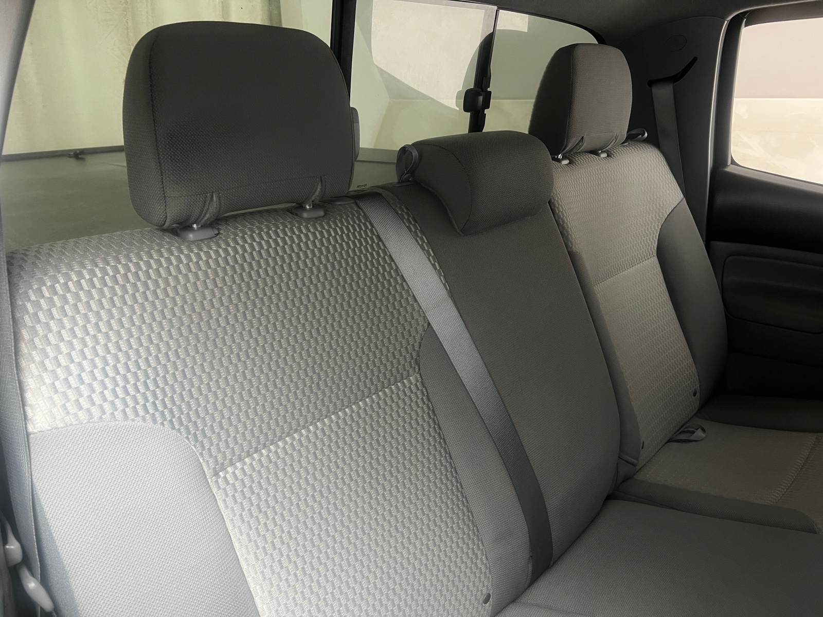 Thumbnail: 2015 Toyota Tacoma - 6