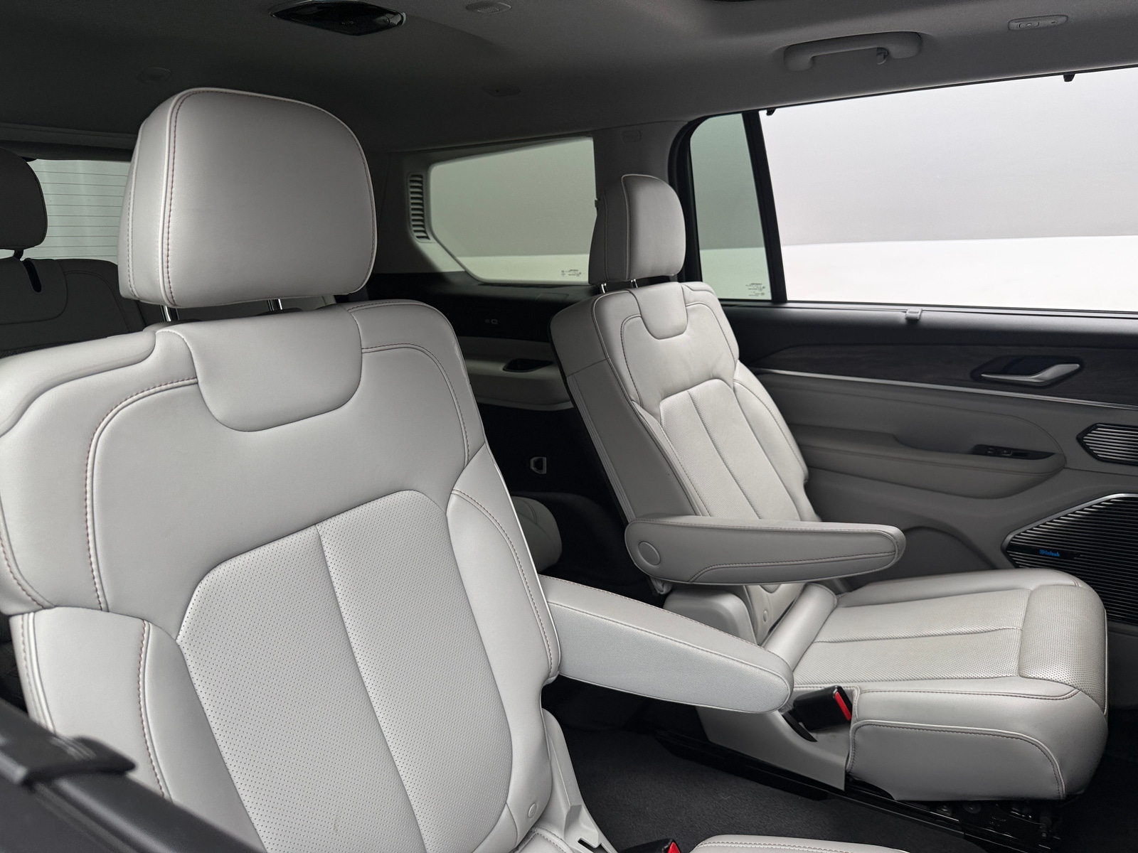 Thumbnail: 2022 Jeep Grand Cherokee L - 5