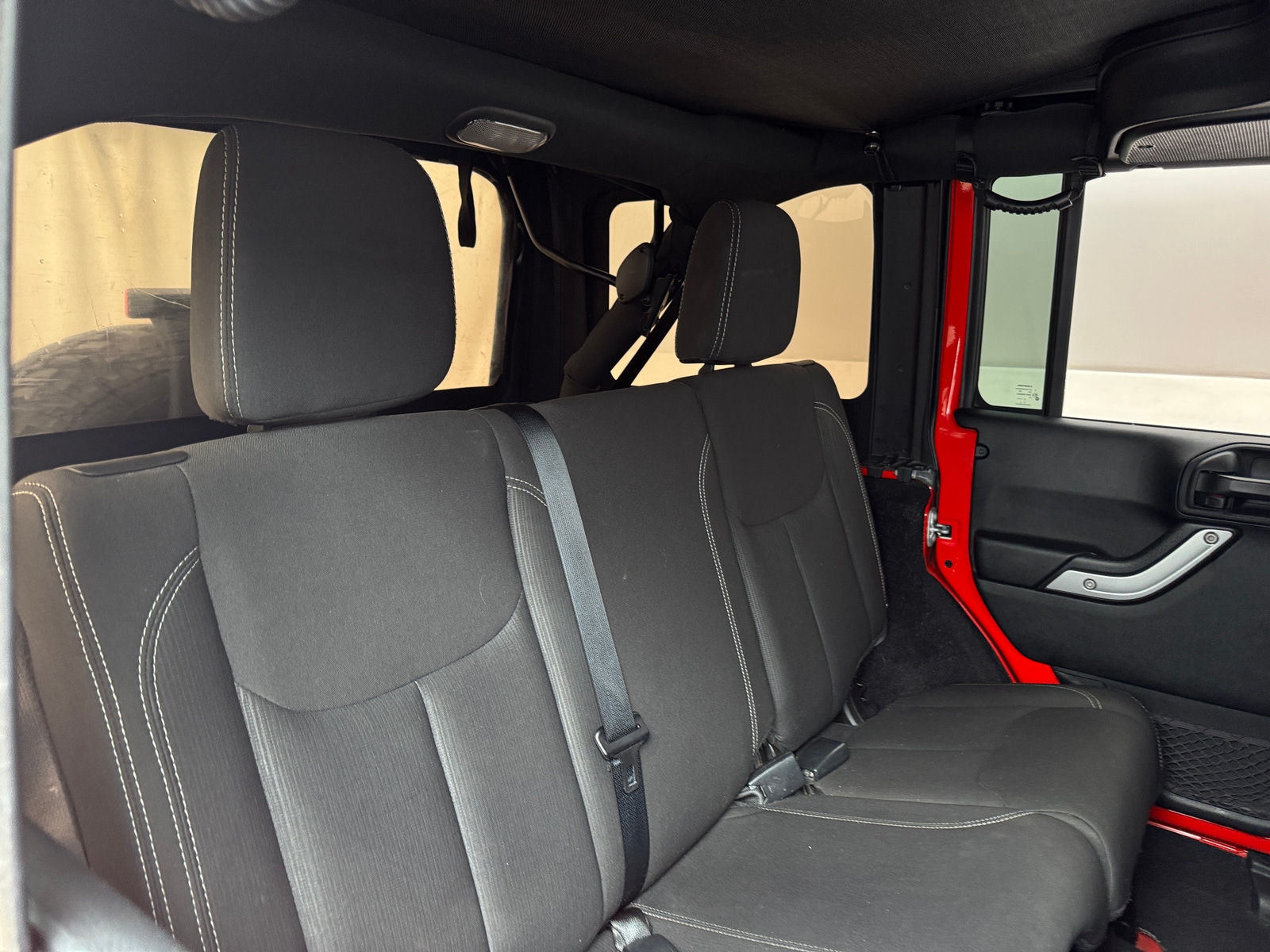 Thumbnail: 2017 Jeep Wrangler - 6