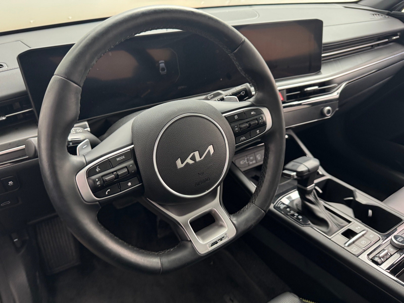 Thumbnail: 2025 Kia K5 - 4