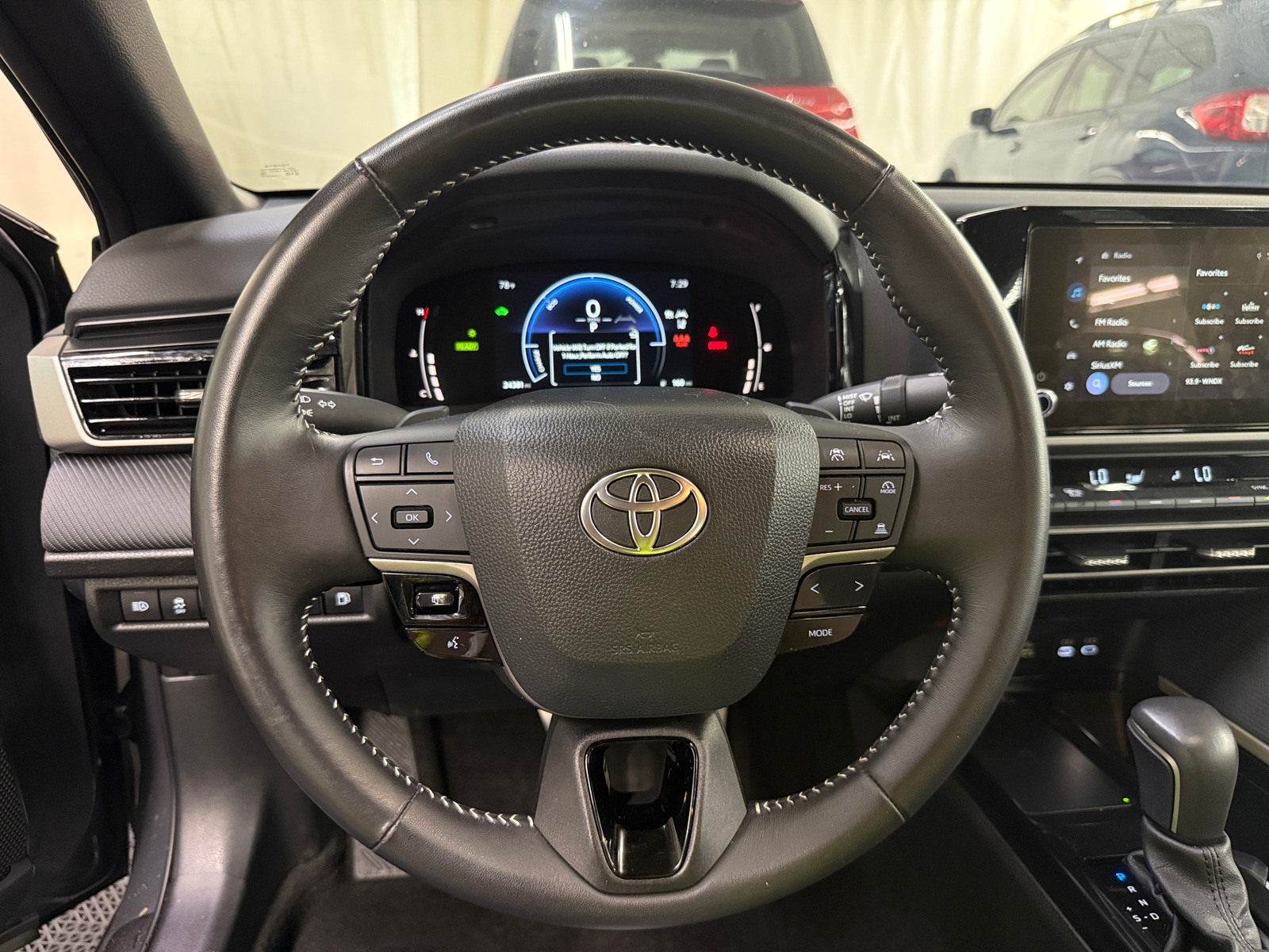 Thumbnail: 2025 Toyota Camry - 4
