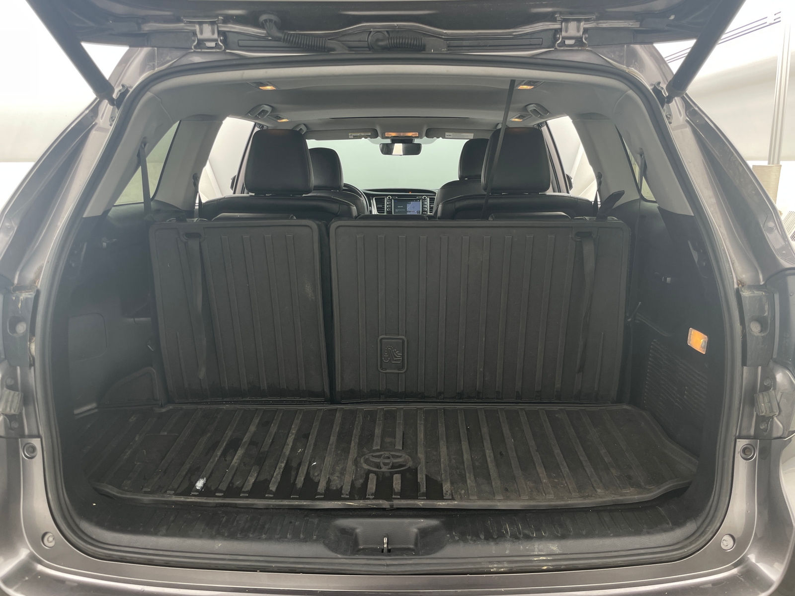 Thumbnail: 2019 Toyota Highlander - 6