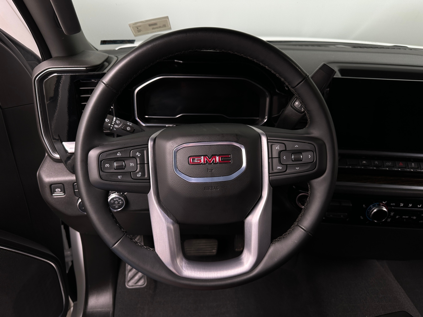 Thumbnail: 2025 GMC Sierra 1500 - 5