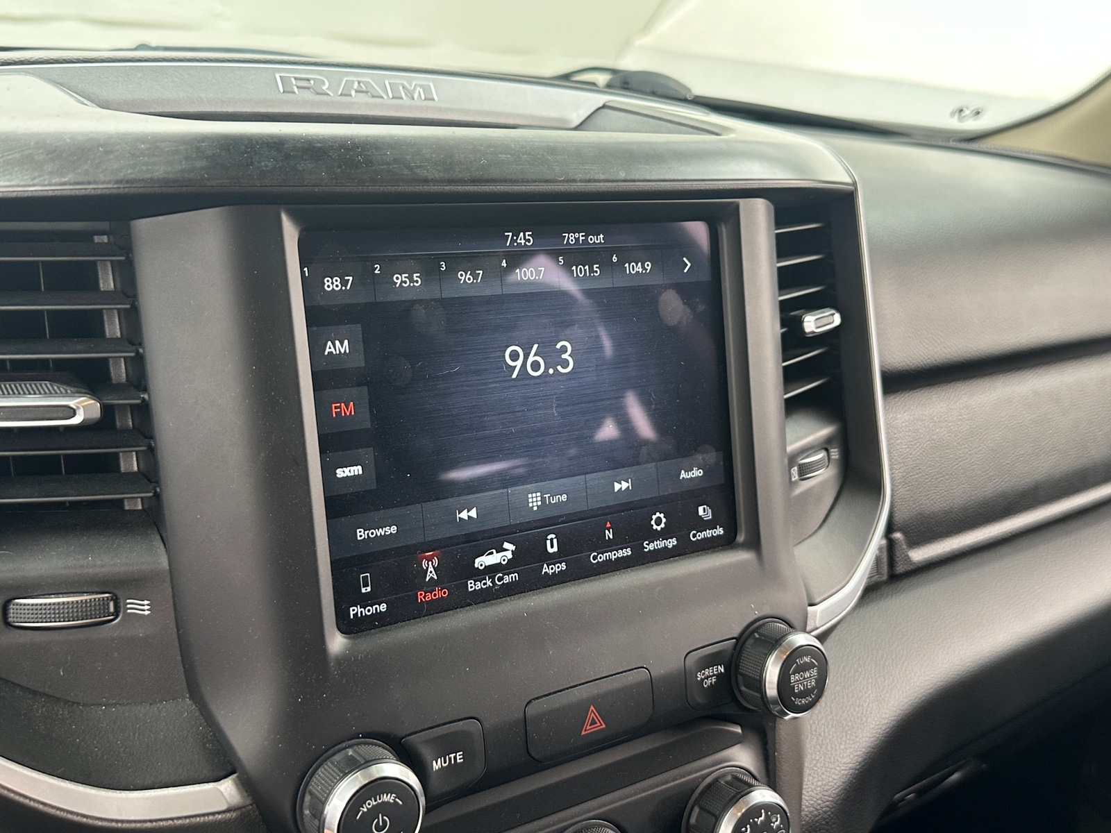 Thumbnail: 2020 RAM 1500 - 4