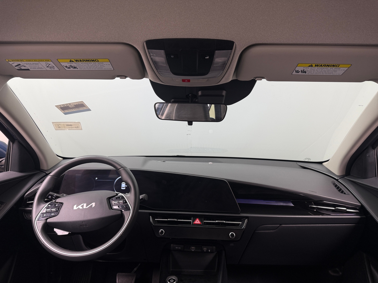 Thumbnail: 2024 Kia Niro - 3