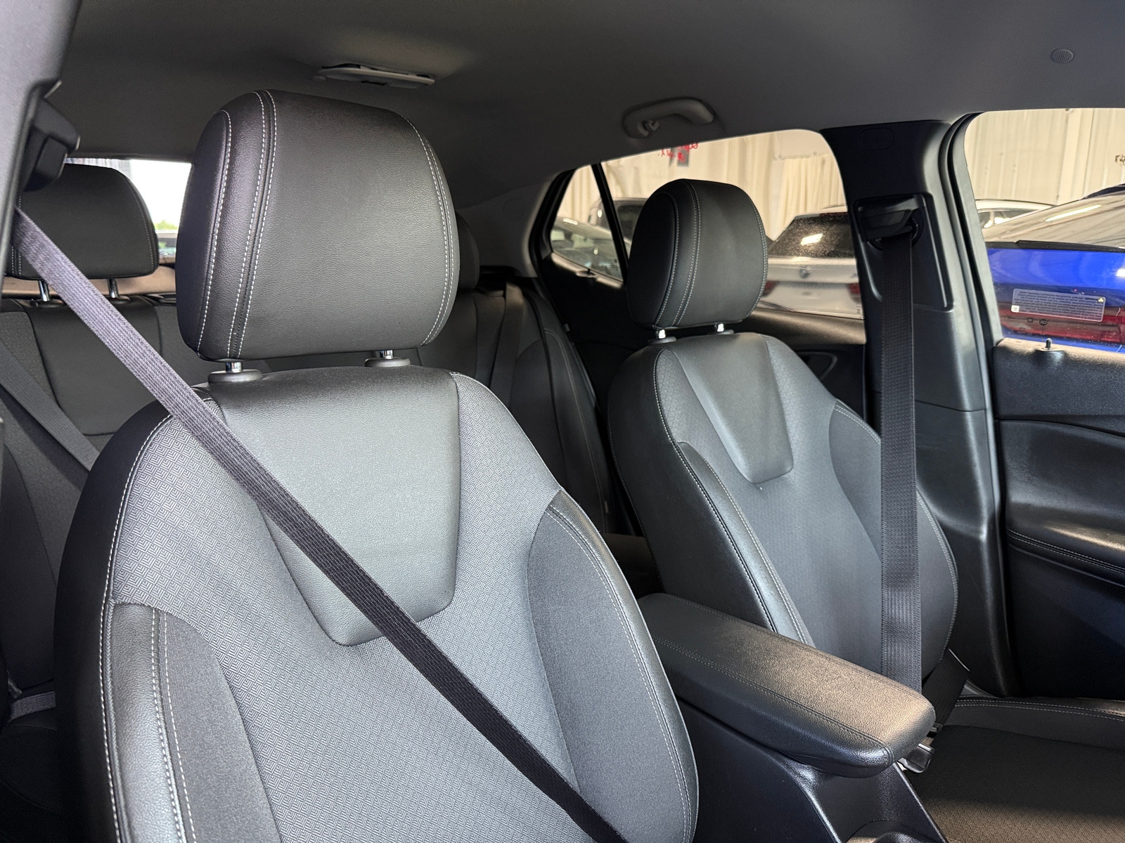 Thumbnail: 2025 Buick Encore GX - 2