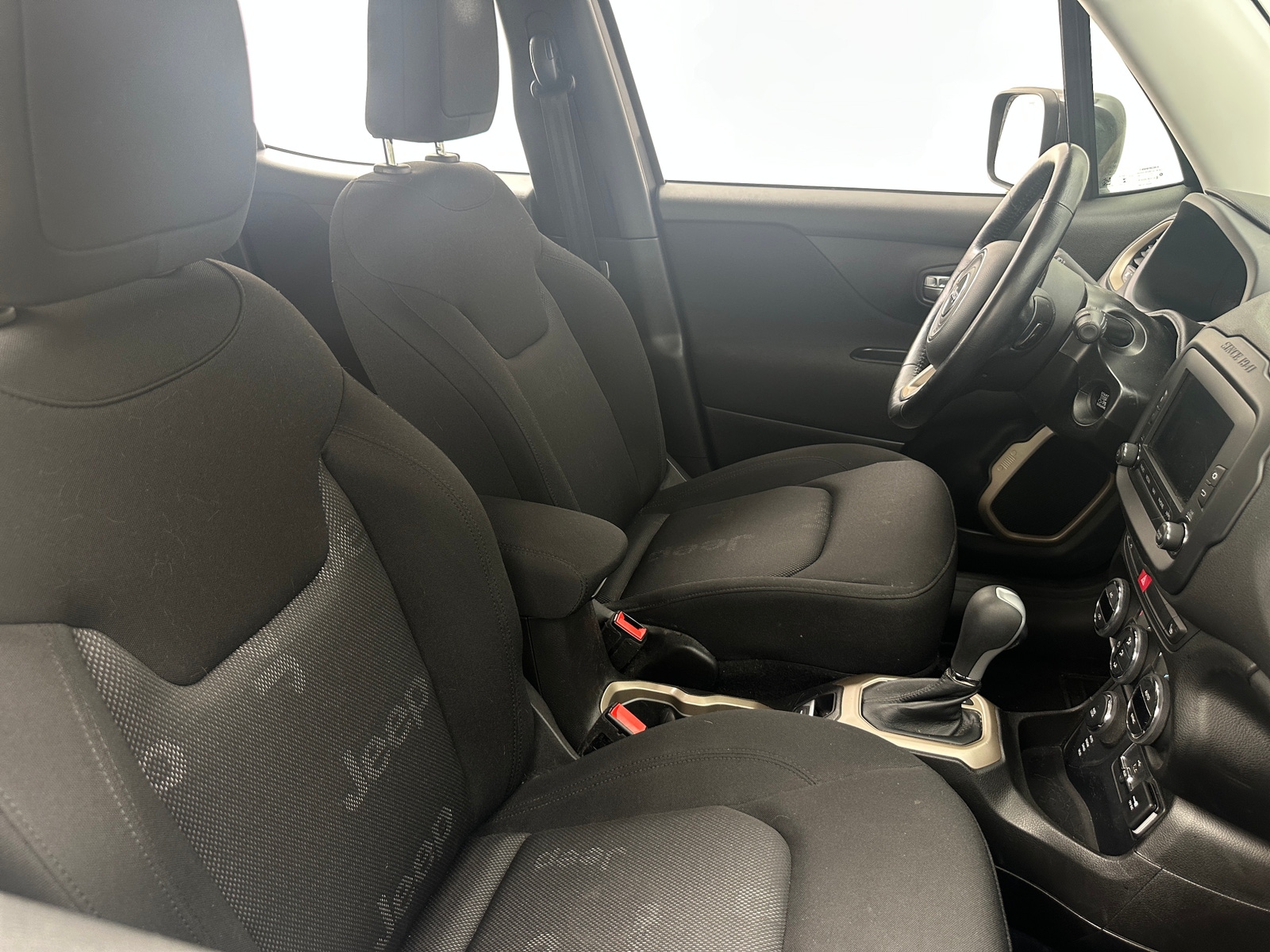 Thumbnail: 2017 Jeep Renegade - 2