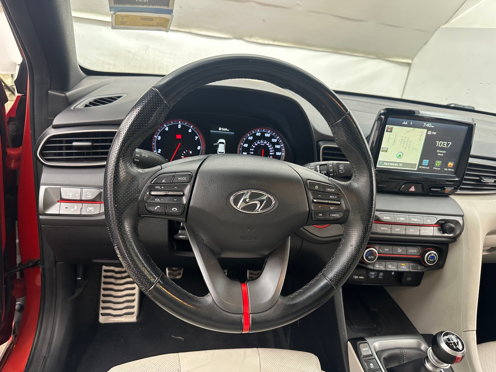 Thumbnail: 2019 Hyundai Veloster - 4