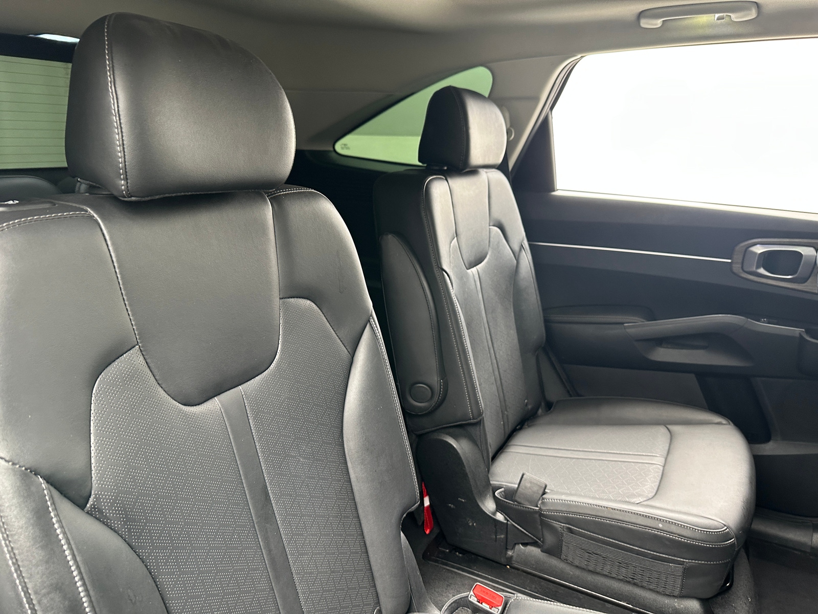 Thumbnail: 2022 Kia Sorento - 5