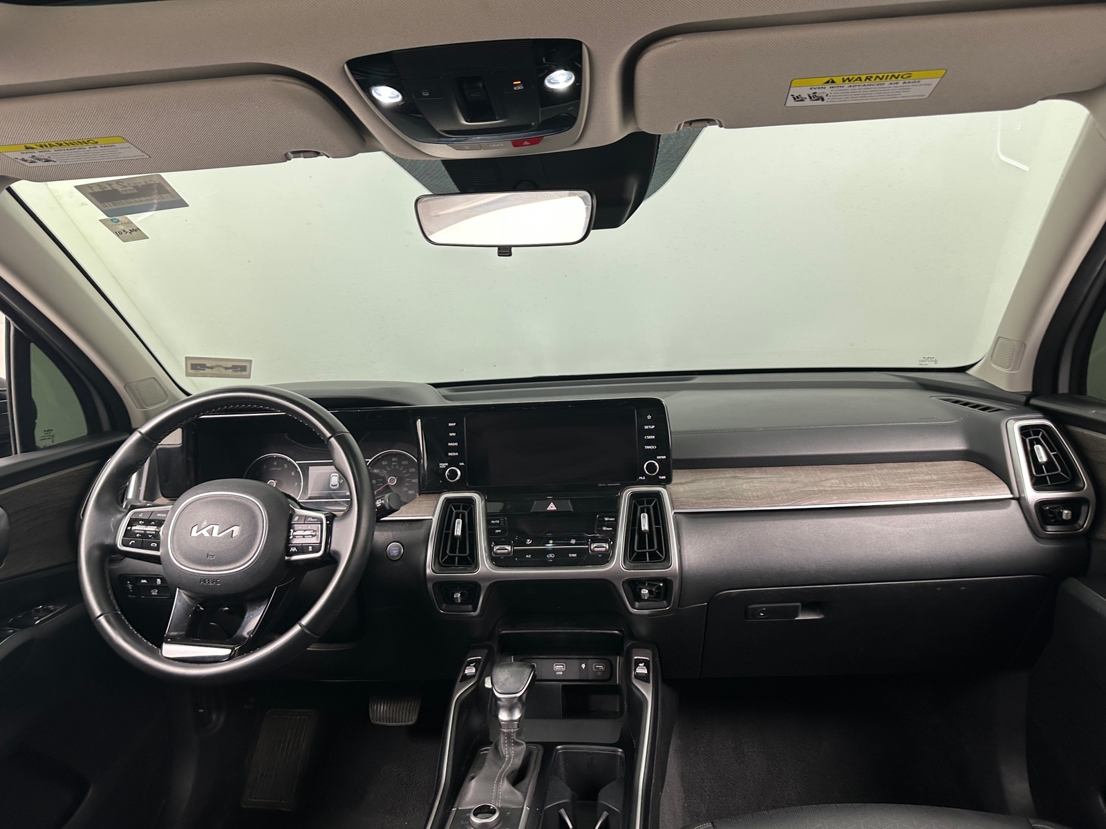 Thumbnail: 2022 Kia Sorento - 2