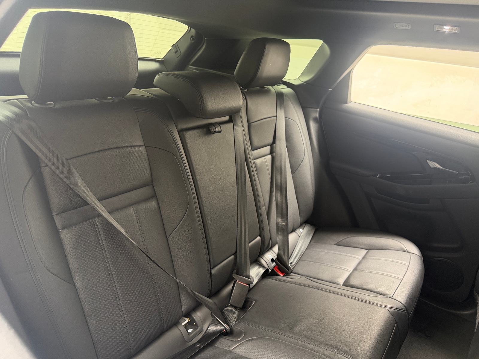 Thumbnail: 2024 Land Rover Range Rover Evoque - 5