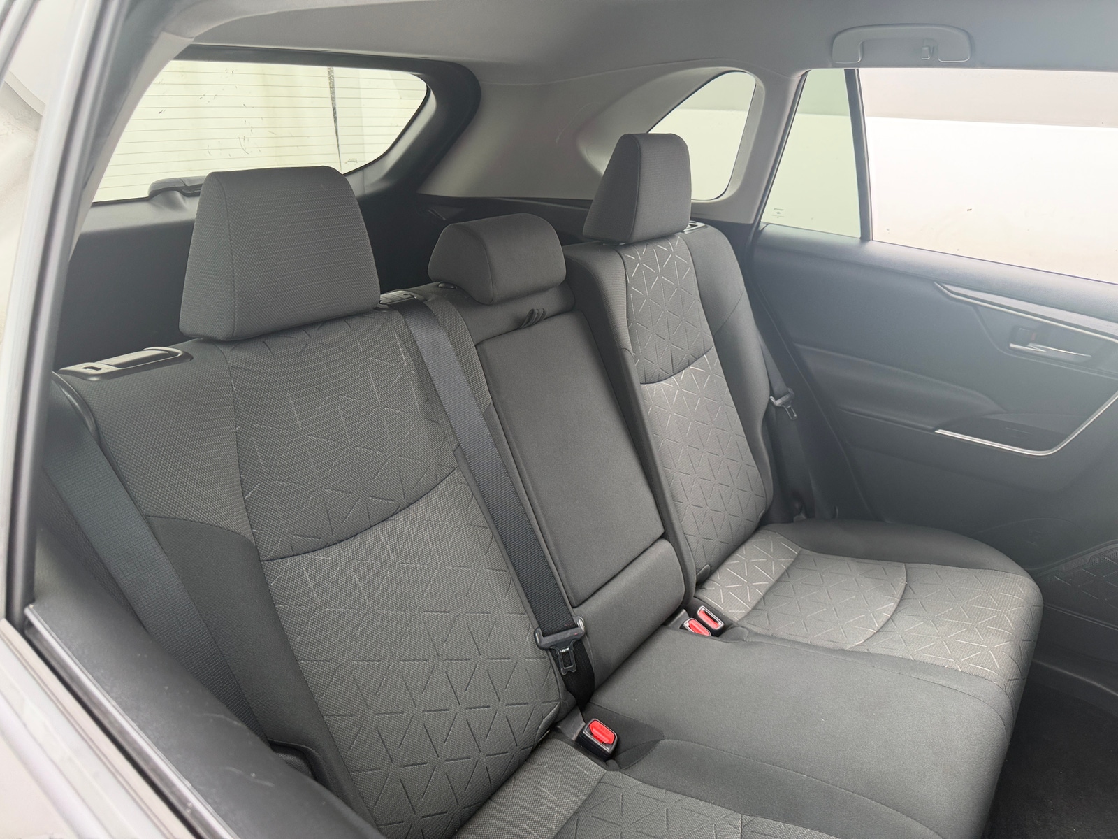 Thumbnail: 2021 Toyota RAV4 - 6