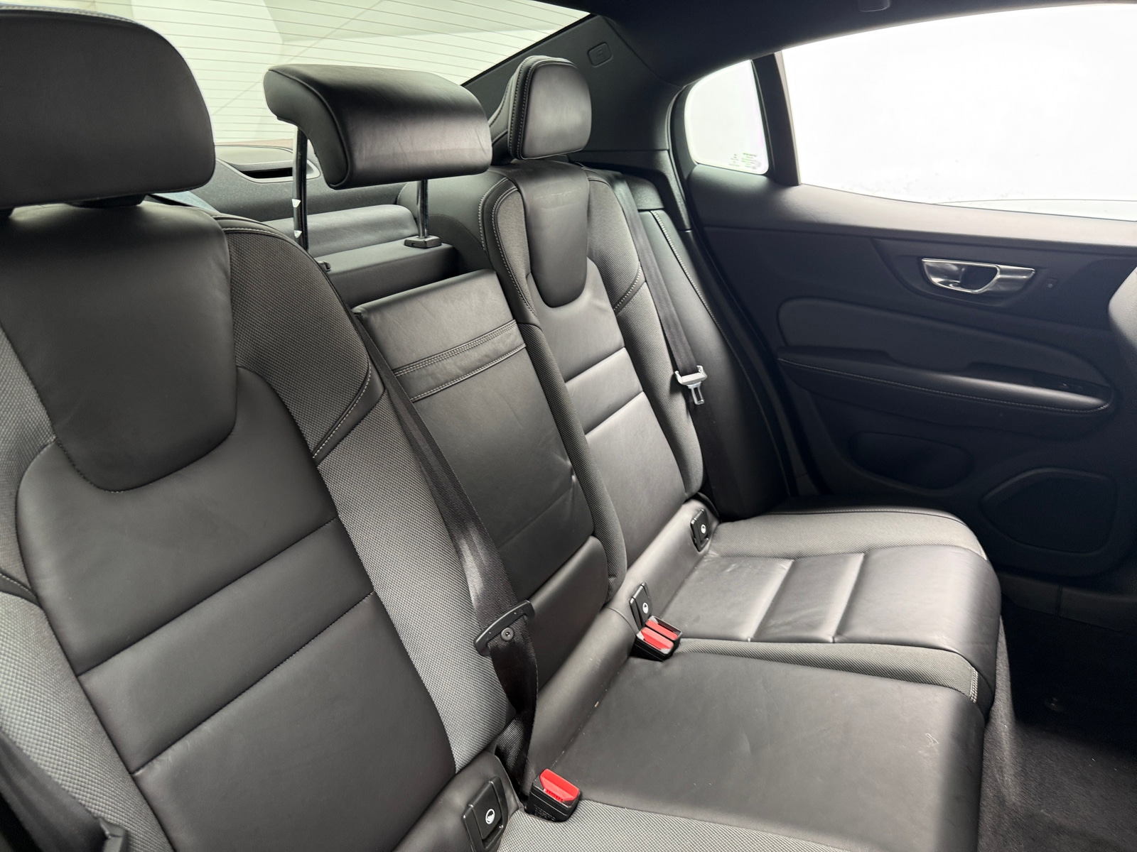 Thumbnail: 2019 Volvo S60 - 5