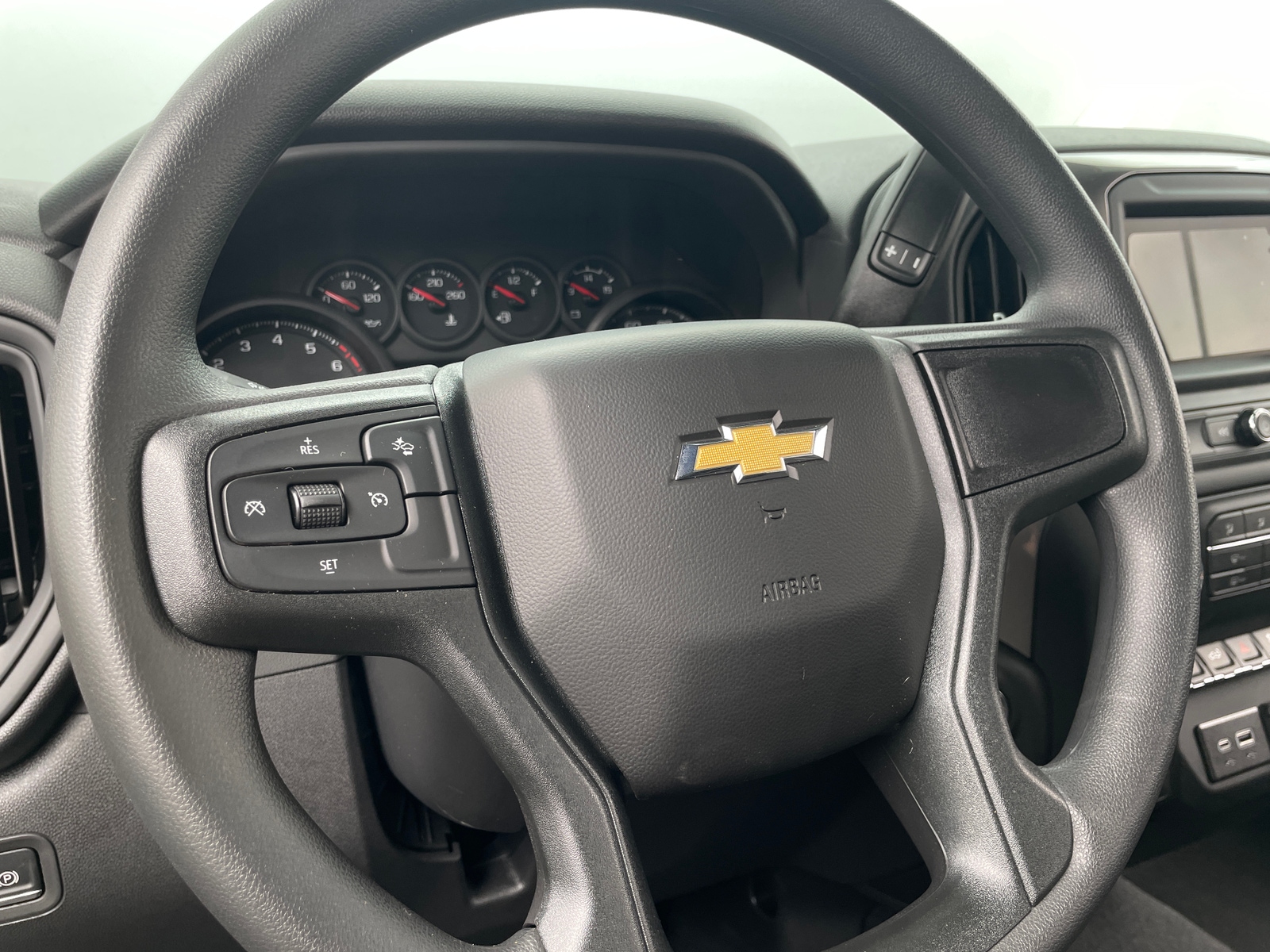 Thumbnail: 2026 Chevrolet Silverado 1500 - 5