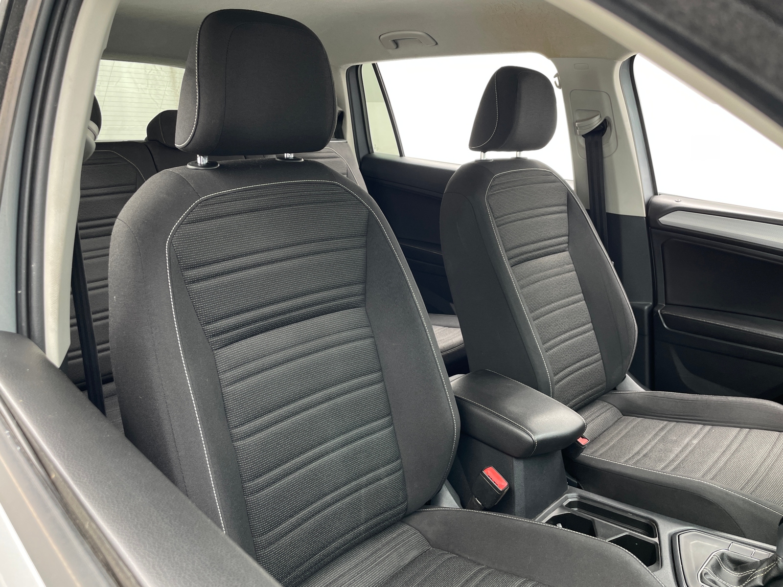 Thumbnail: 2022 Volkswagen Tiguan - 2