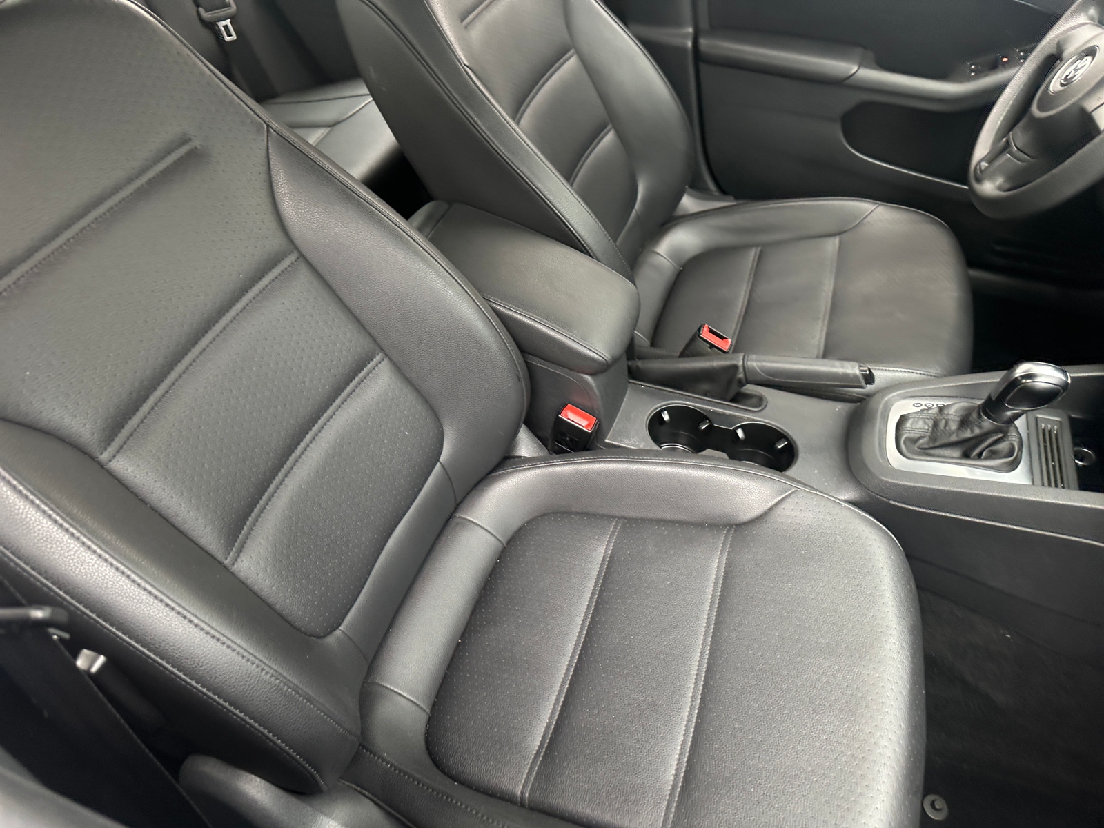 Thumbnail: 2014 Volkswagen Jetta - 2