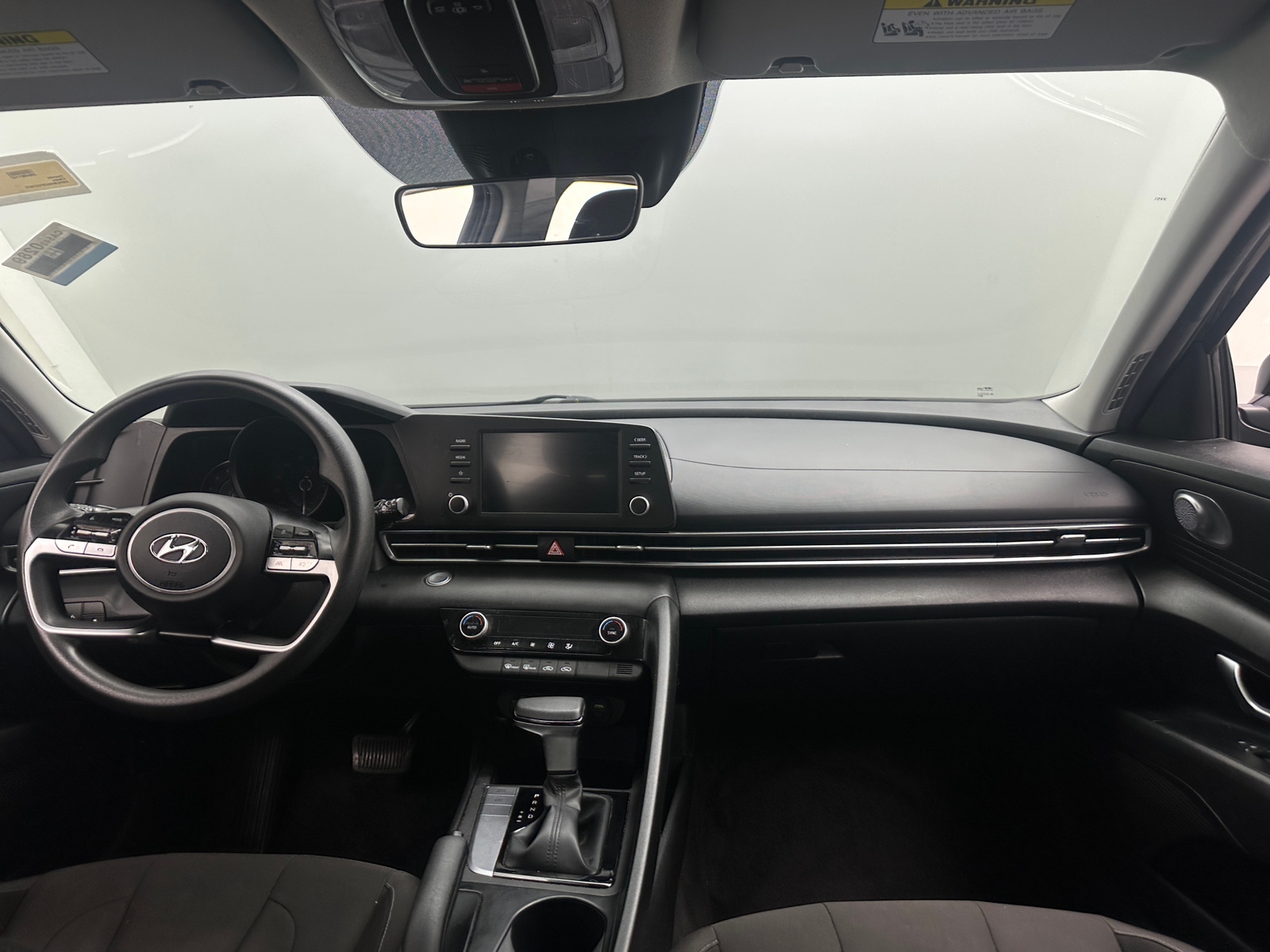 Thumbnail: 2023 Hyundai Elantra - 3