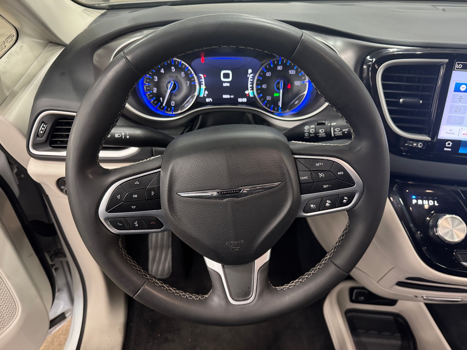 Thumbnail: 2024 Chrysler Pacifica - 4