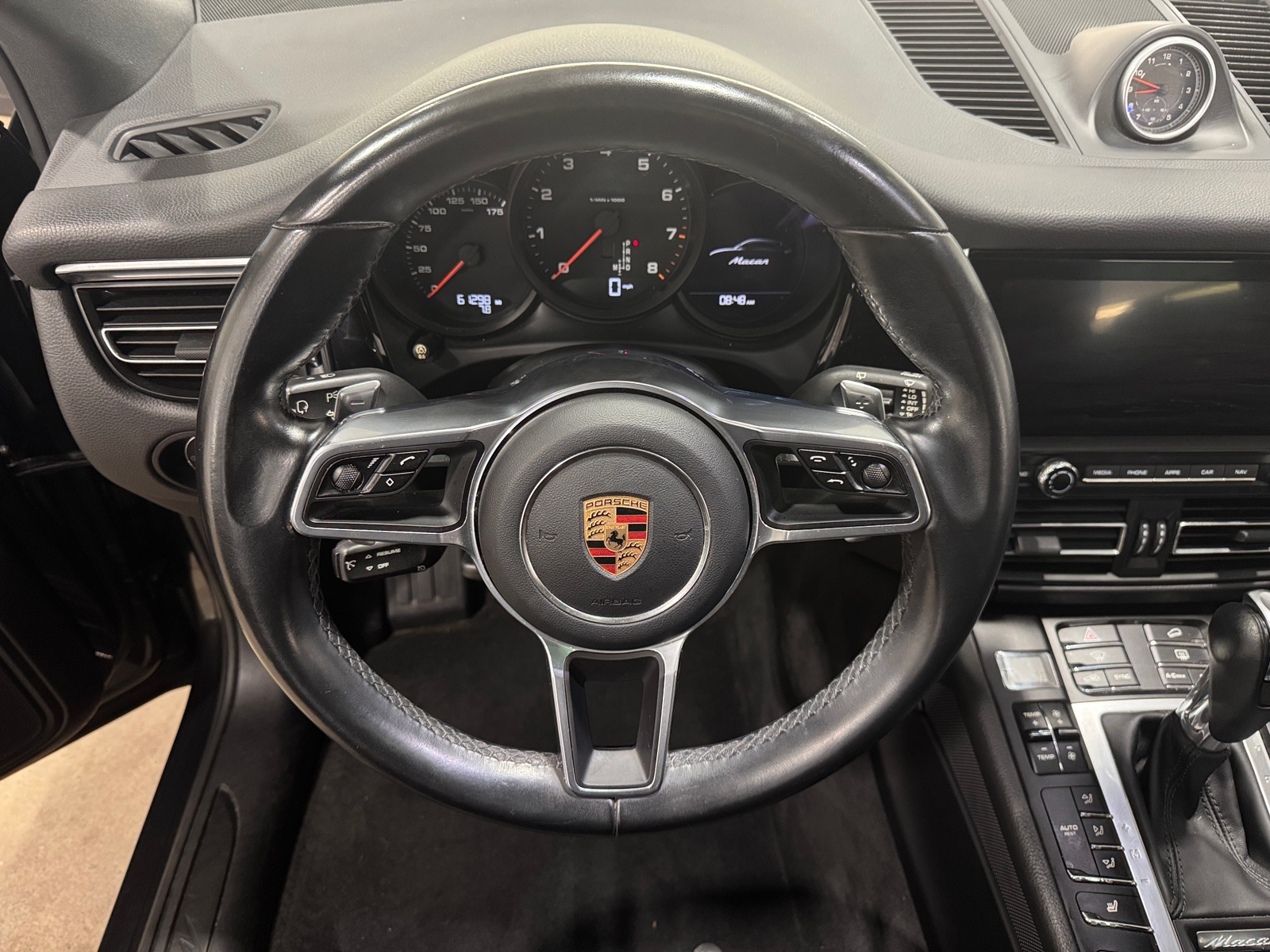 Thumbnail: 2019 Porsche Macan - 4