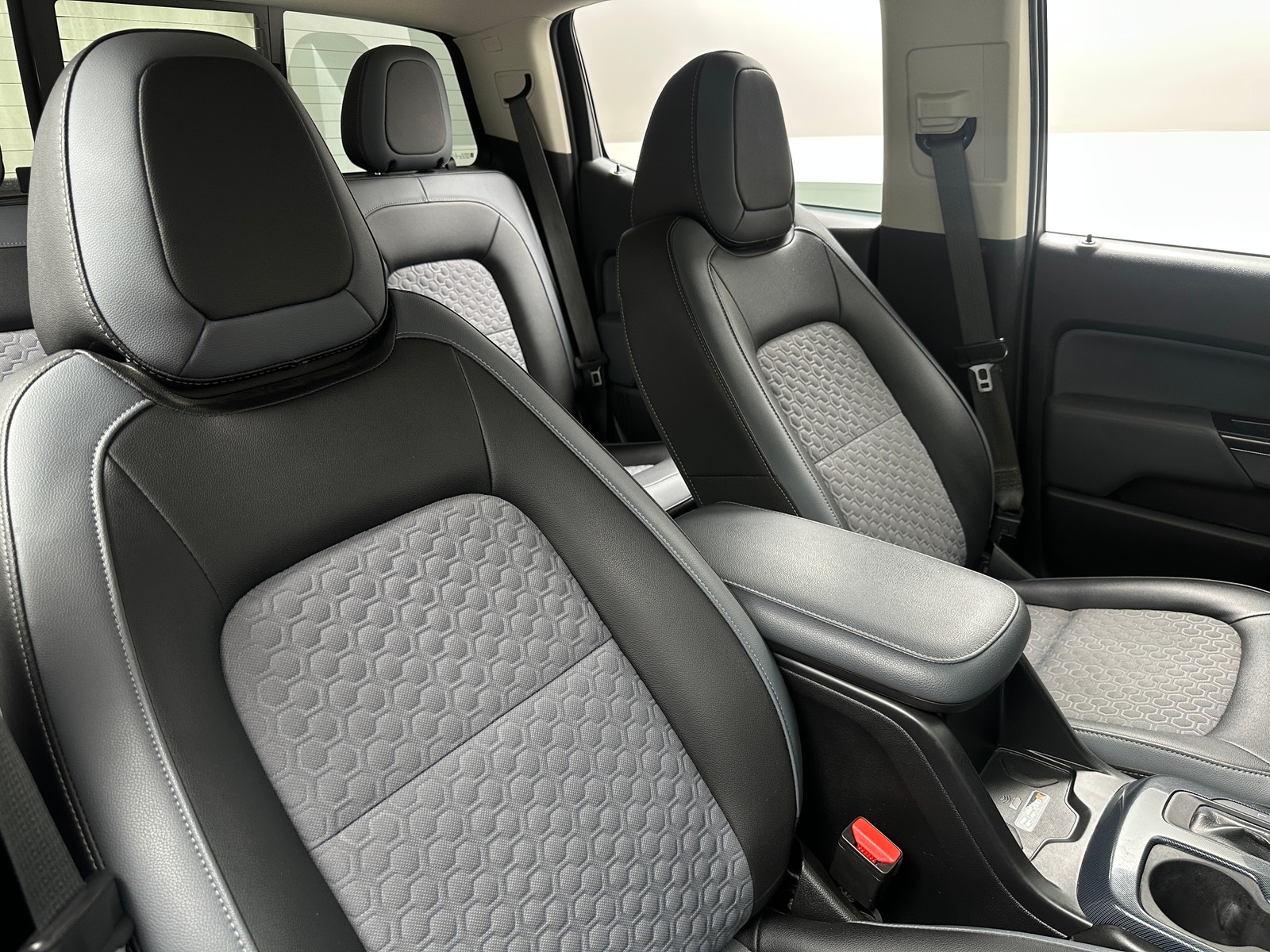 Thumbnail: 2020 Chevrolet Colorado - 2