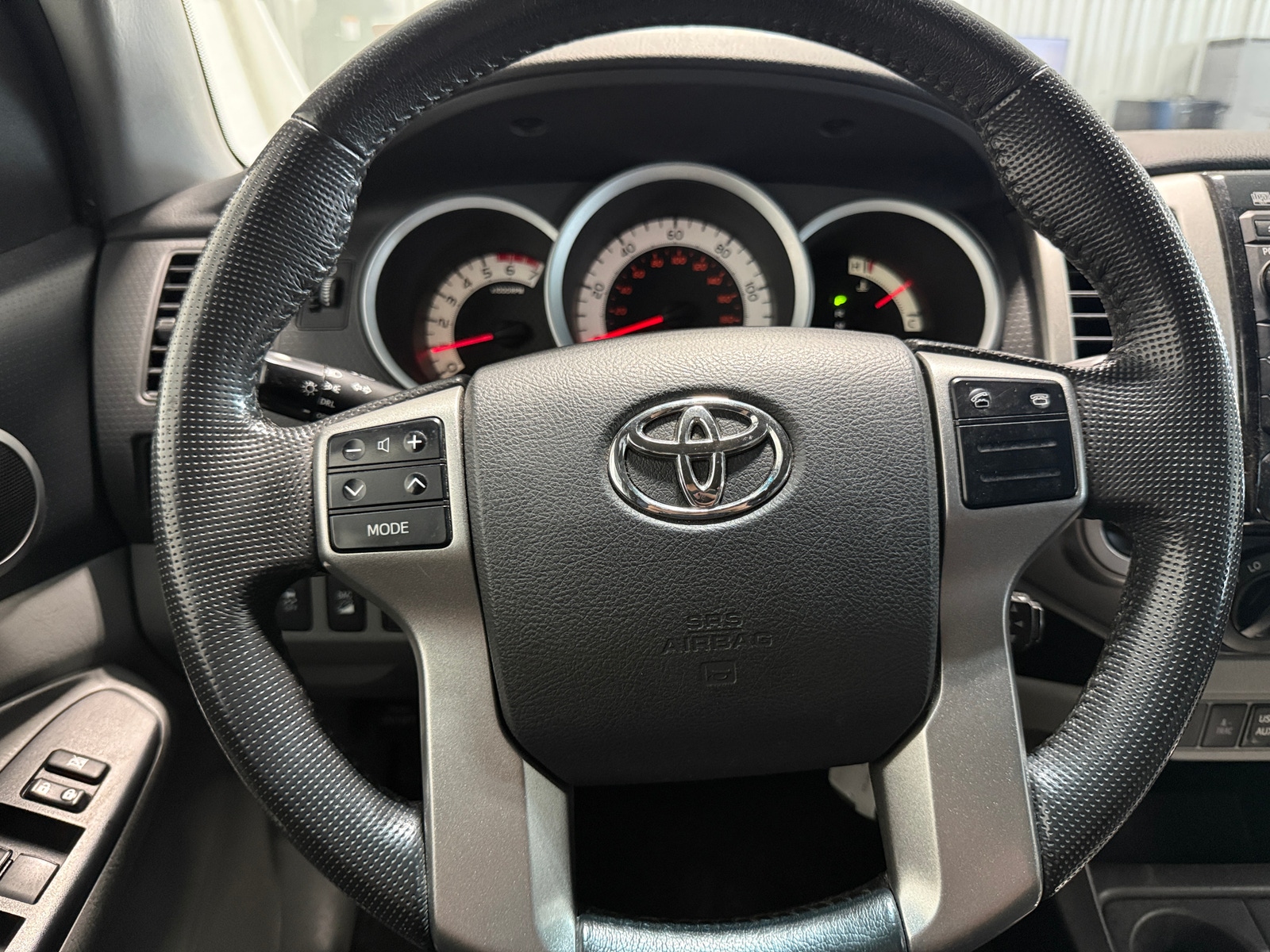 Thumbnail: 2013 Toyota Tacoma - 5