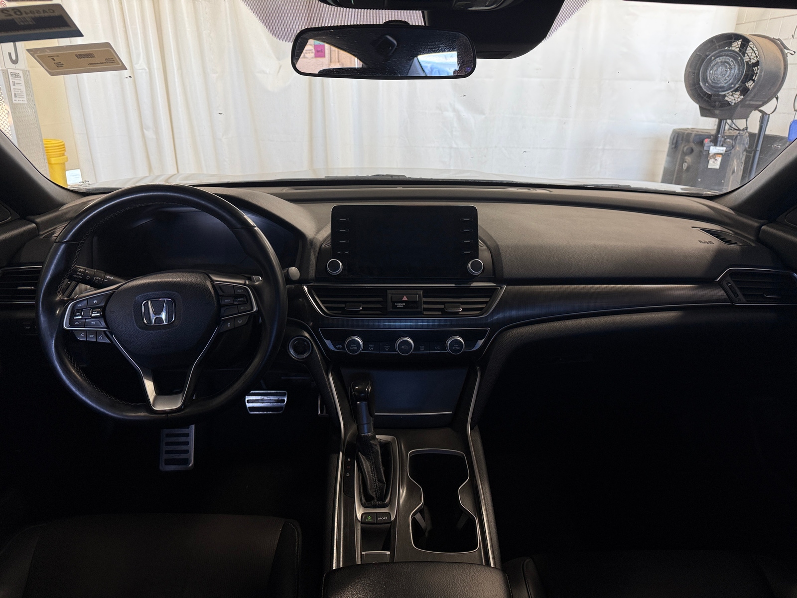 Thumbnail: 2018 Honda Accord - 3