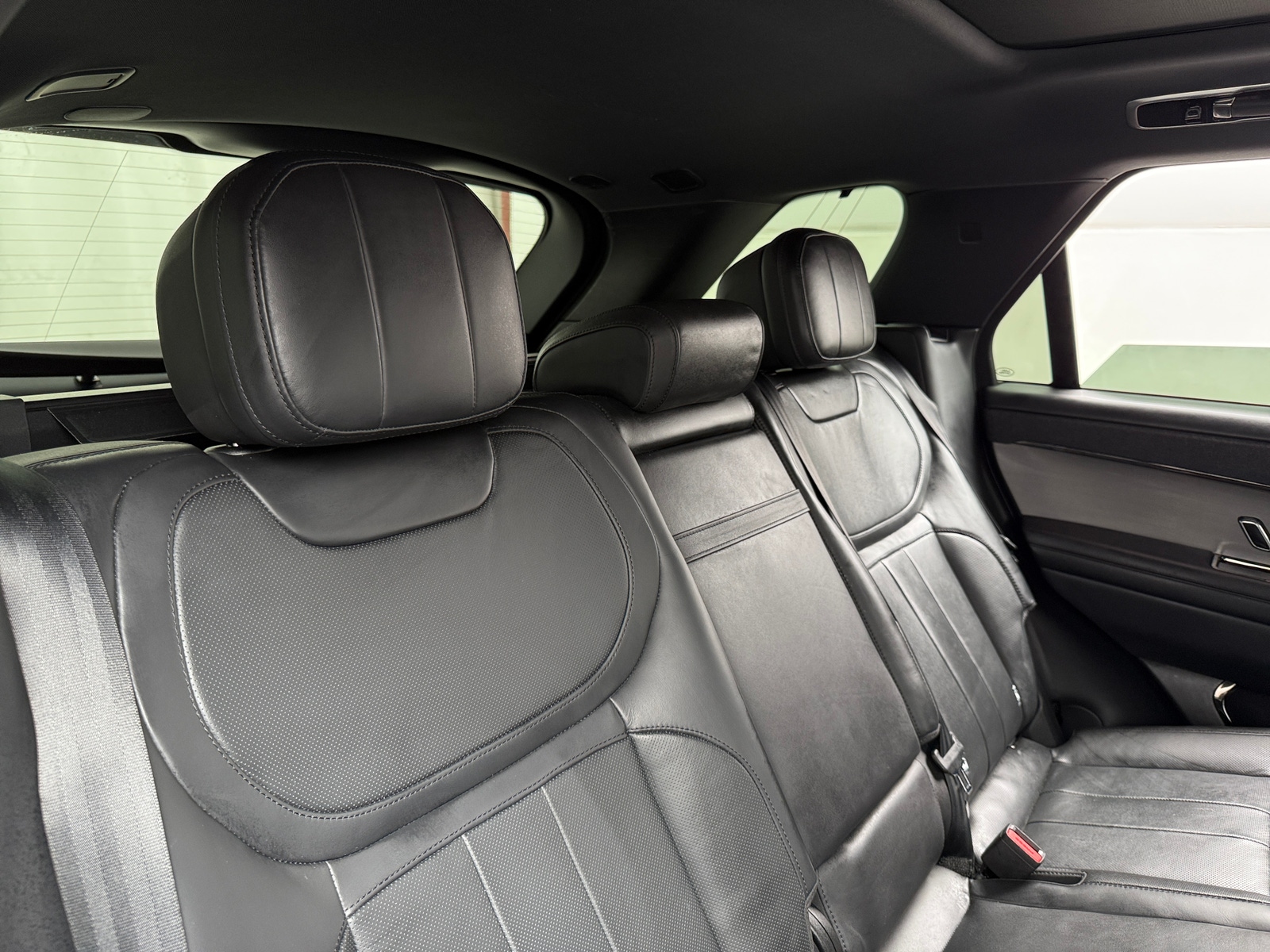 Thumbnail: 2023 Land Rover Range Rover Sport - 5