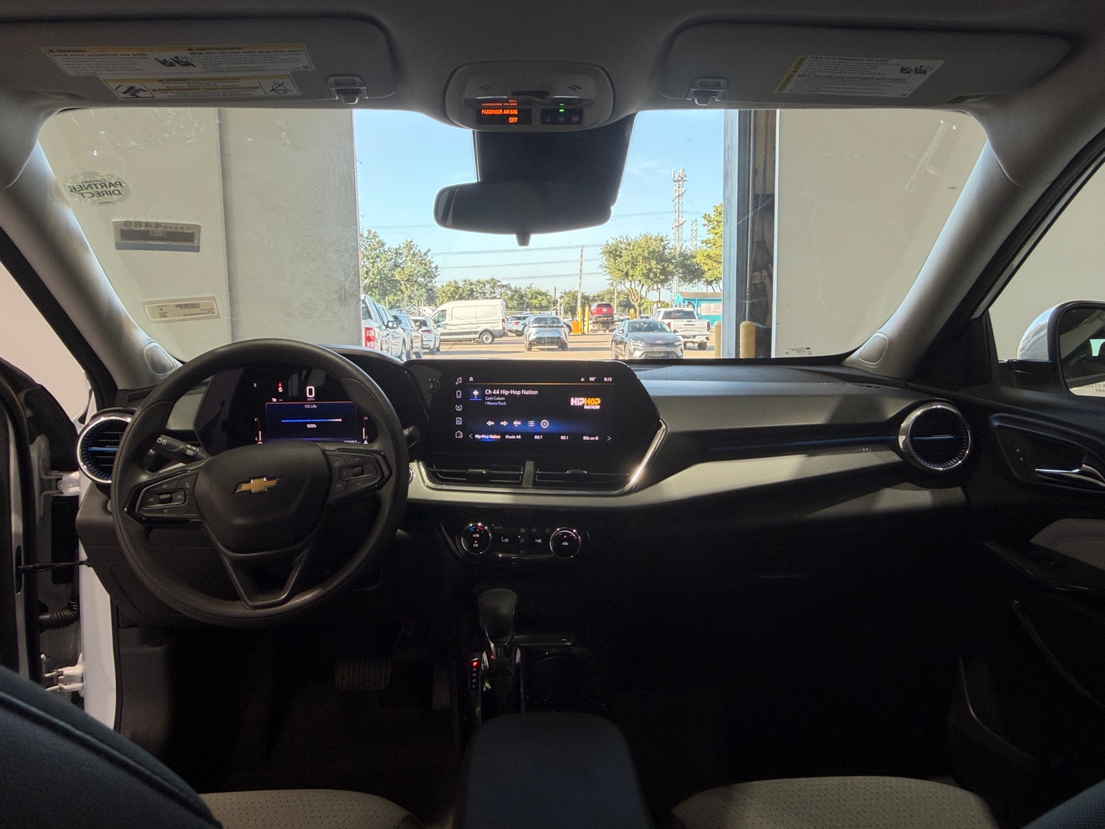 Thumbnail: 2025 Chevrolet Trax - 3