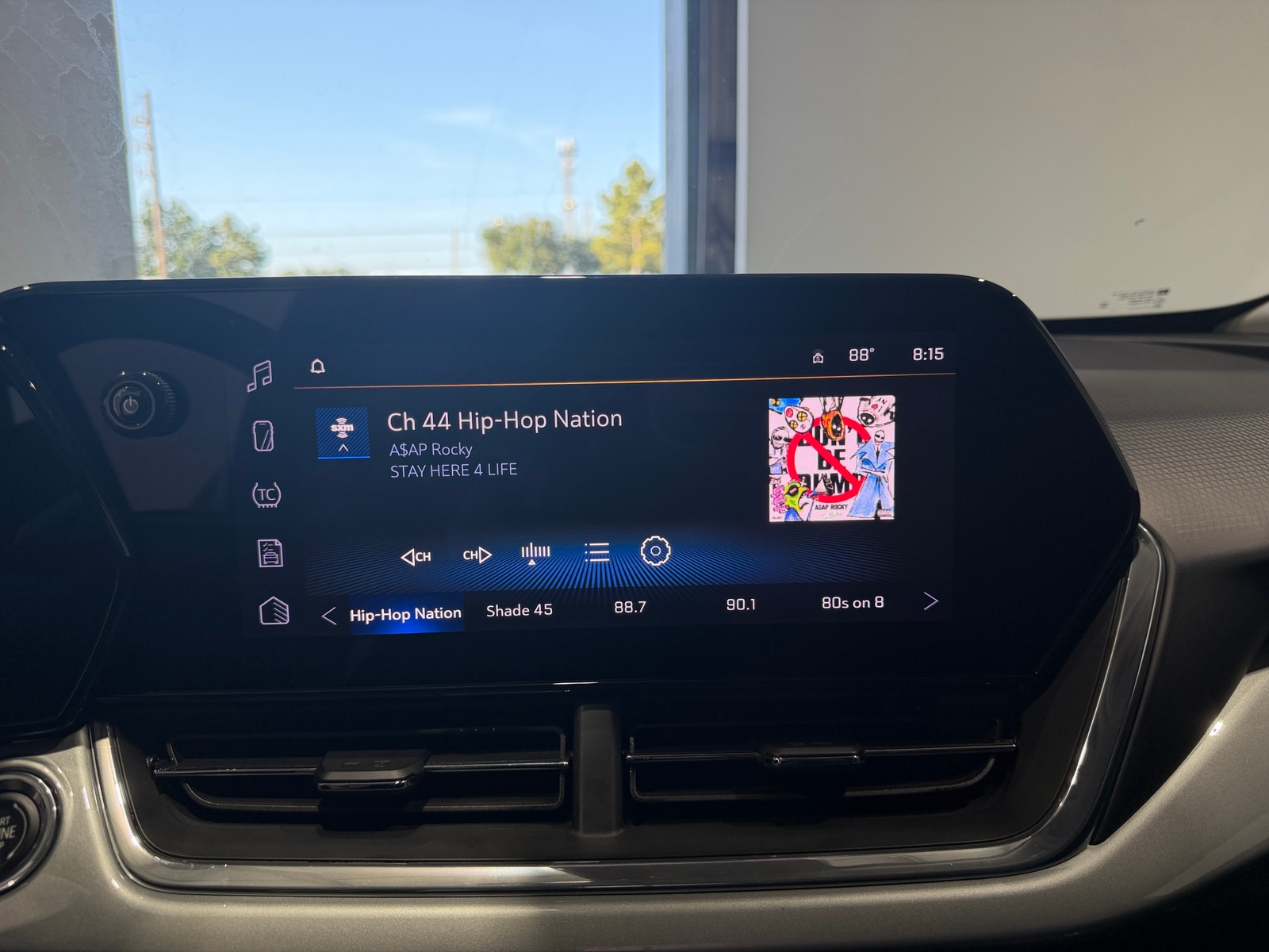 Thumbnail: 2025 Chevrolet Trax - 4