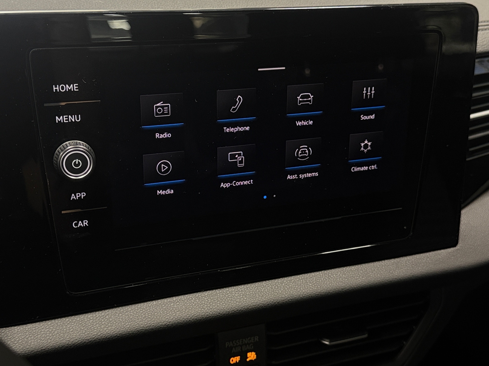 Thumbnail: 2026 Volkswagen Jetta - 4