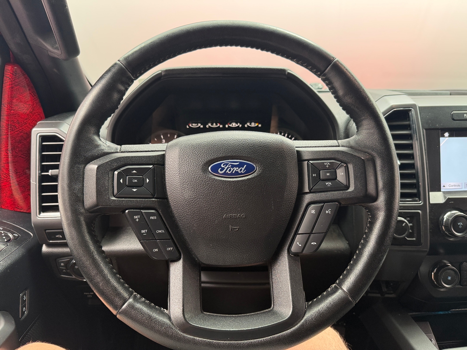 Thumbnail: 2019 Ford Econoline - 5