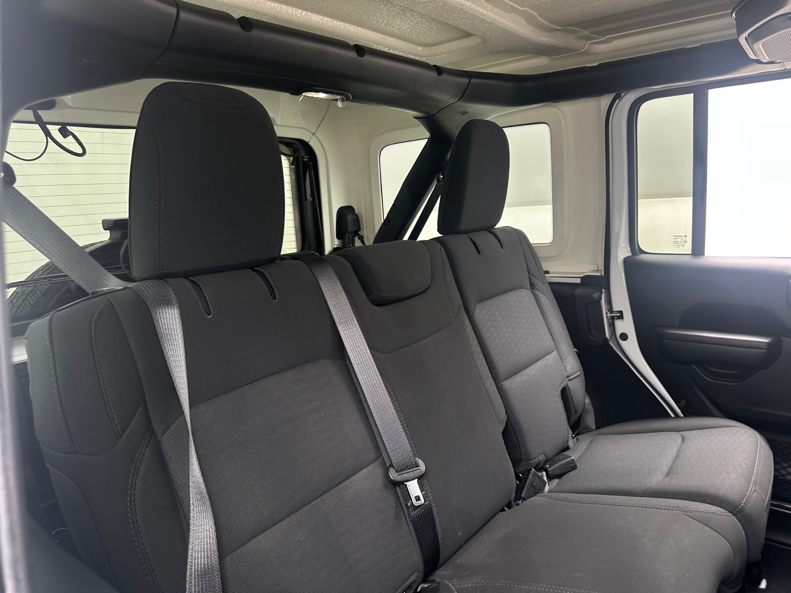 Thumbnail: 2020 Jeep Wrangler - 6