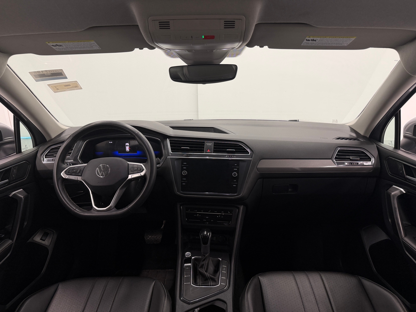 Thumbnail: 2024 Volkswagen Tiguan - 2