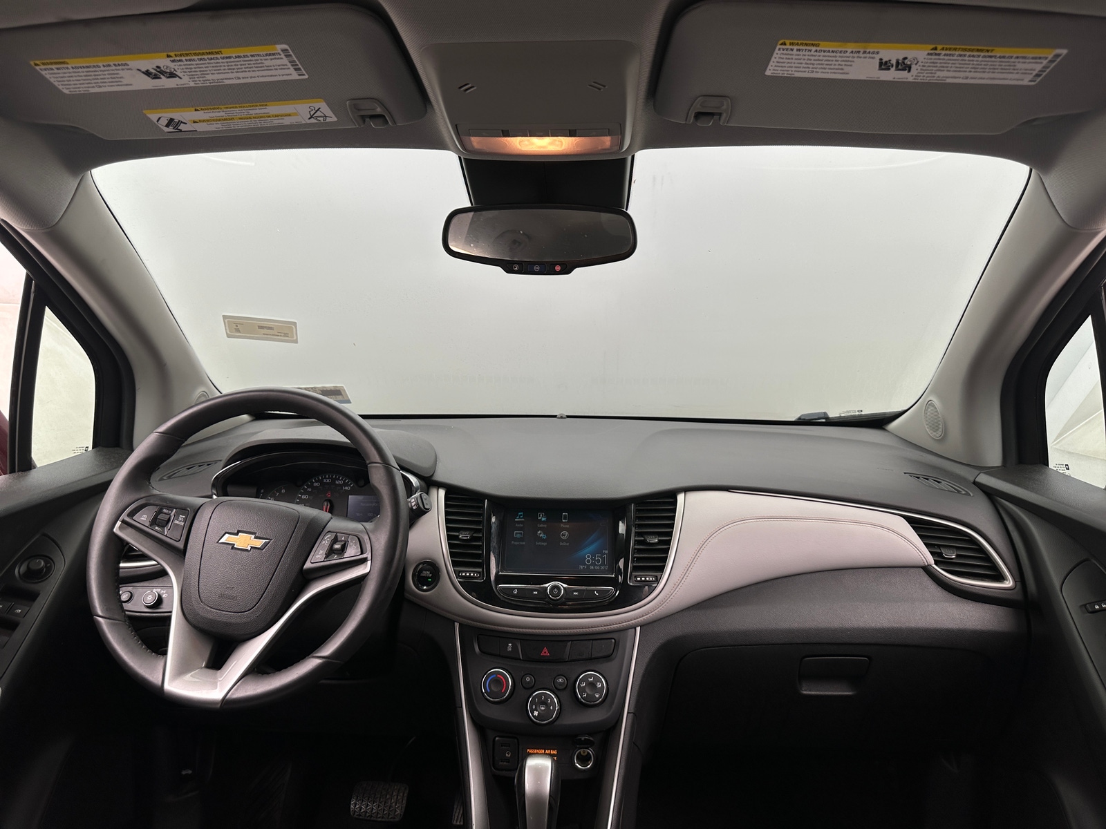 Thumbnail: 2017 Chevrolet Trax - 3
