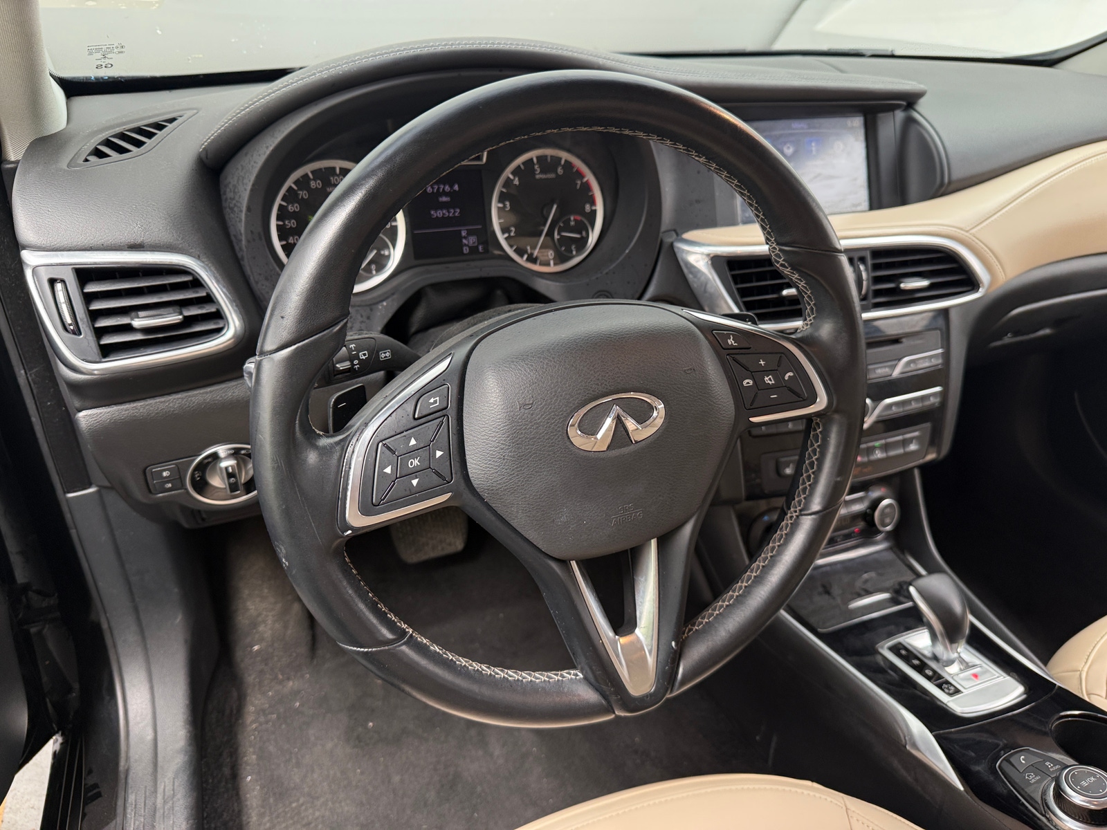 Thumbnail: 2018 INFINITI QX30 - 4