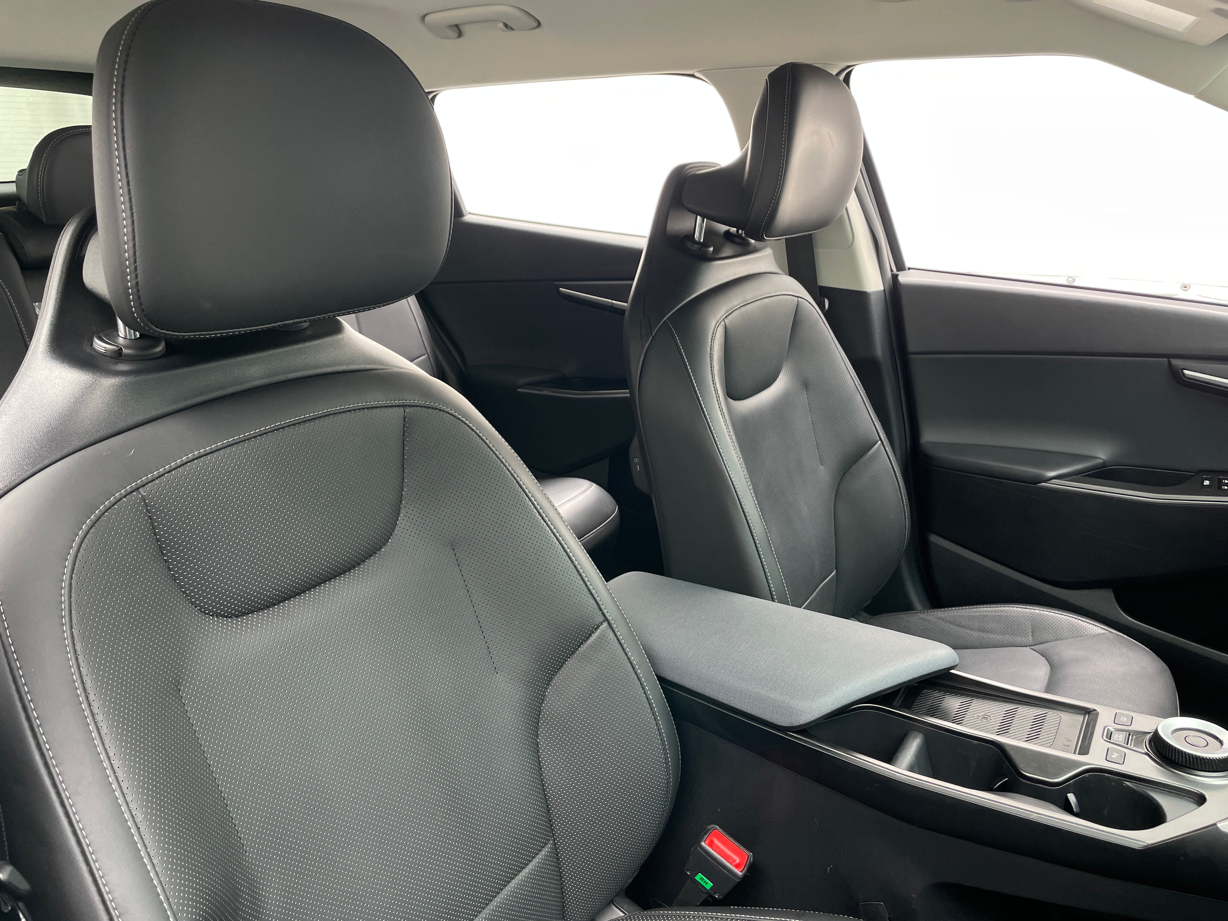 Used 2024 Kia EV6 Wind with VIN KNDC3DLC5R5621056 for sale in Auburn, WA