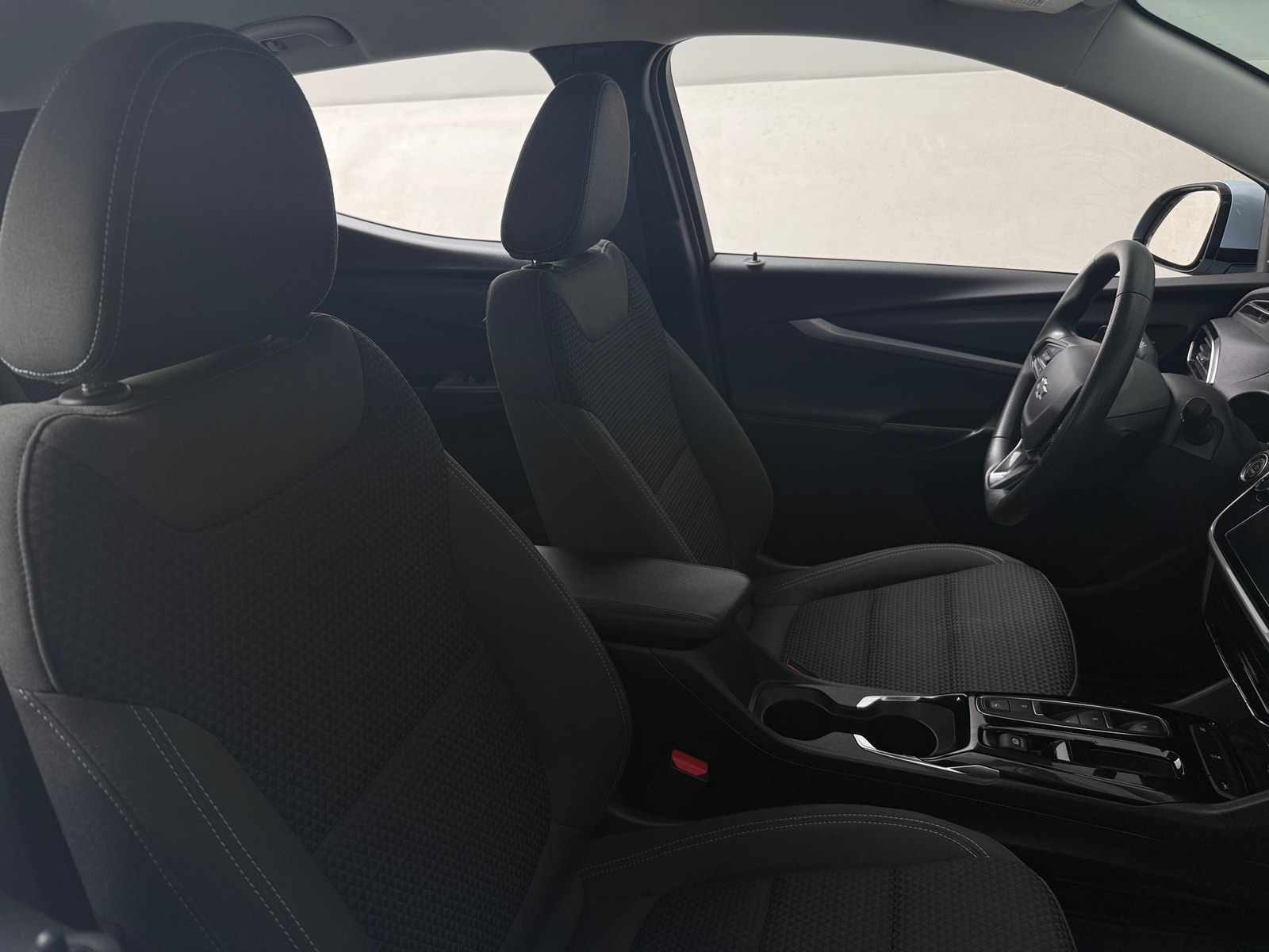 Thumbnail: 2023 Chevrolet Bolt EUV - 2