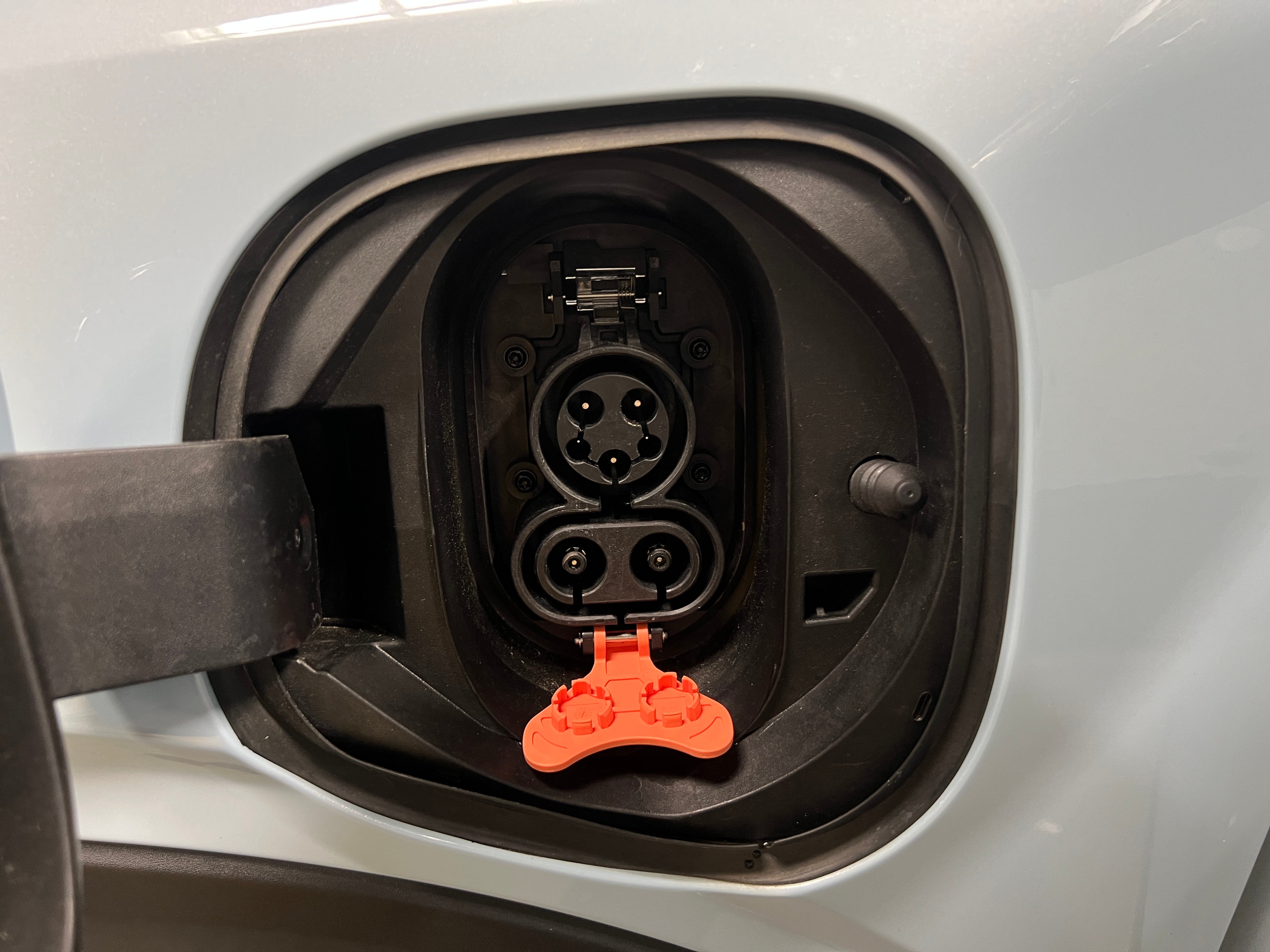 Used 2023 Chevrolet Bolt EUV LT with VIN 1G1FY6S0XP4156609 for sale in Auburn, WA