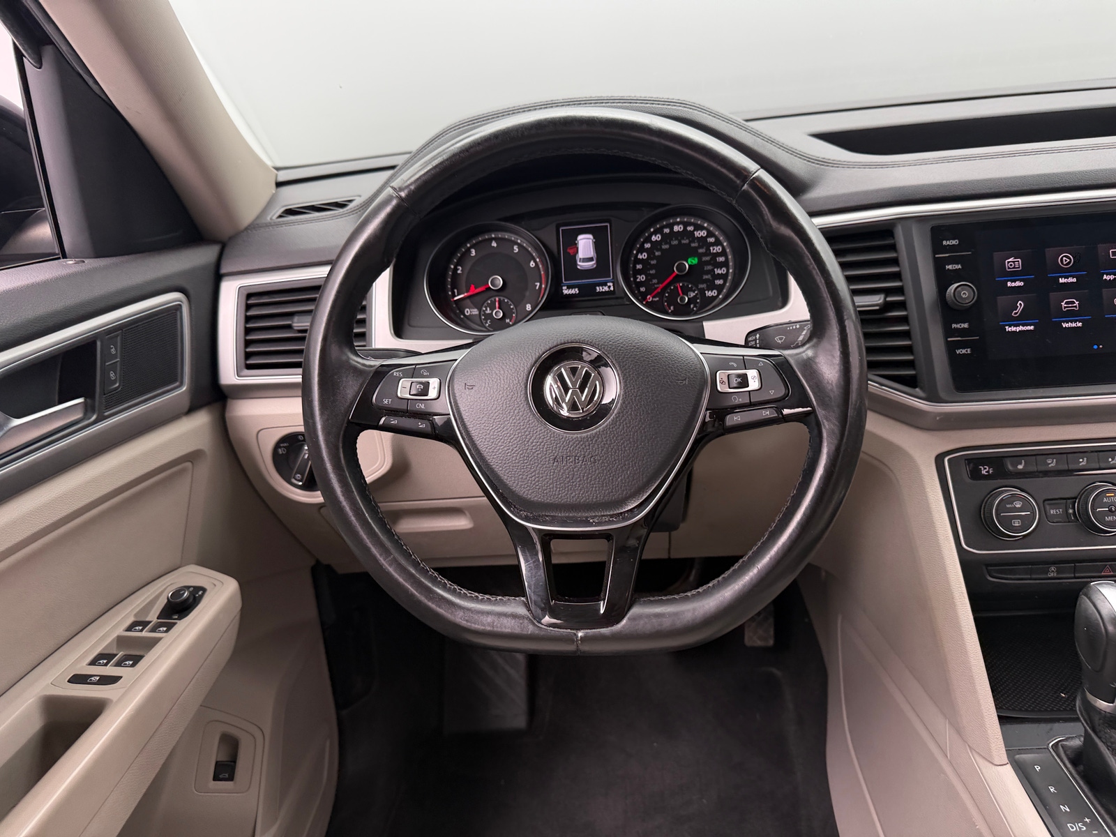 Thumbnail: 2018 Volkswagen Atlas - 4
