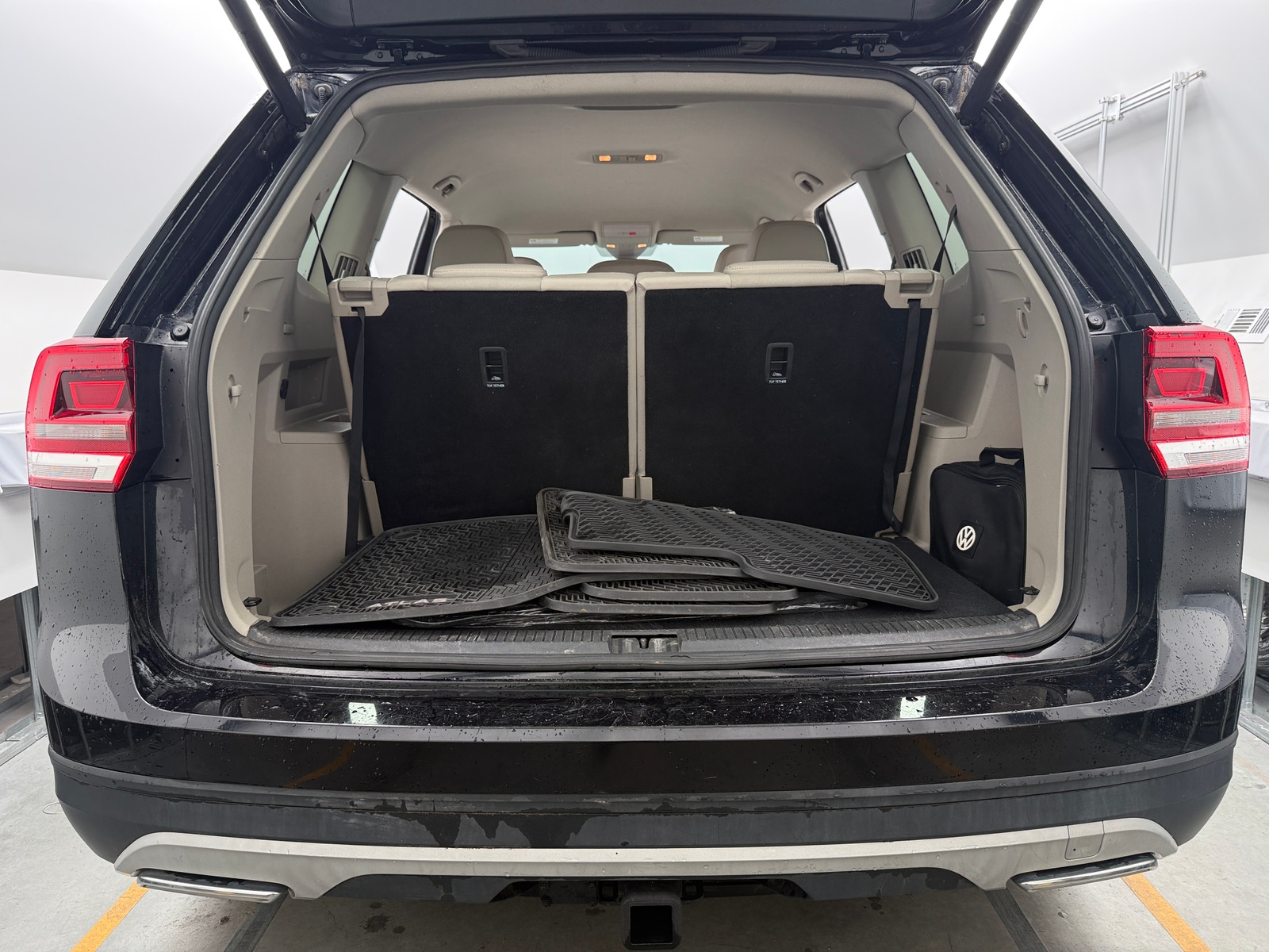 Thumbnail: 2018 Volkswagen Atlas - 6