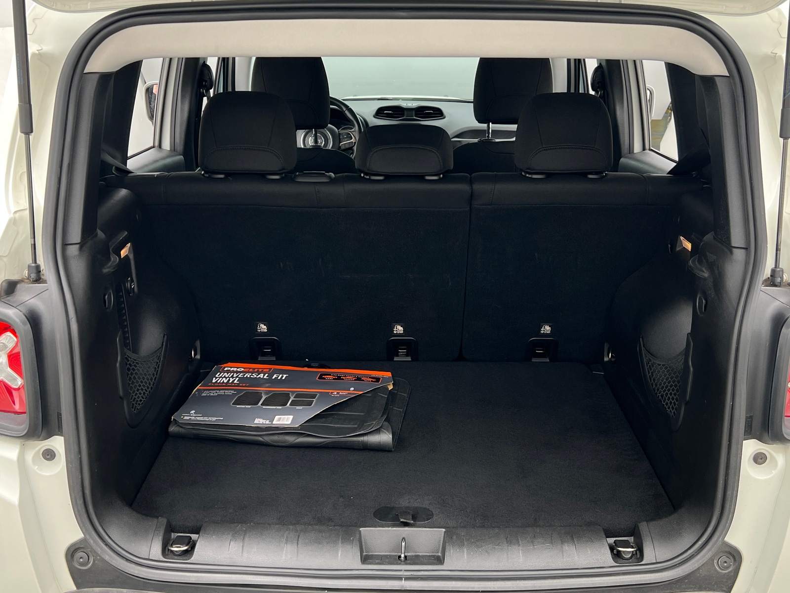 Thumbnail: 2016 Jeep Renegade - 7