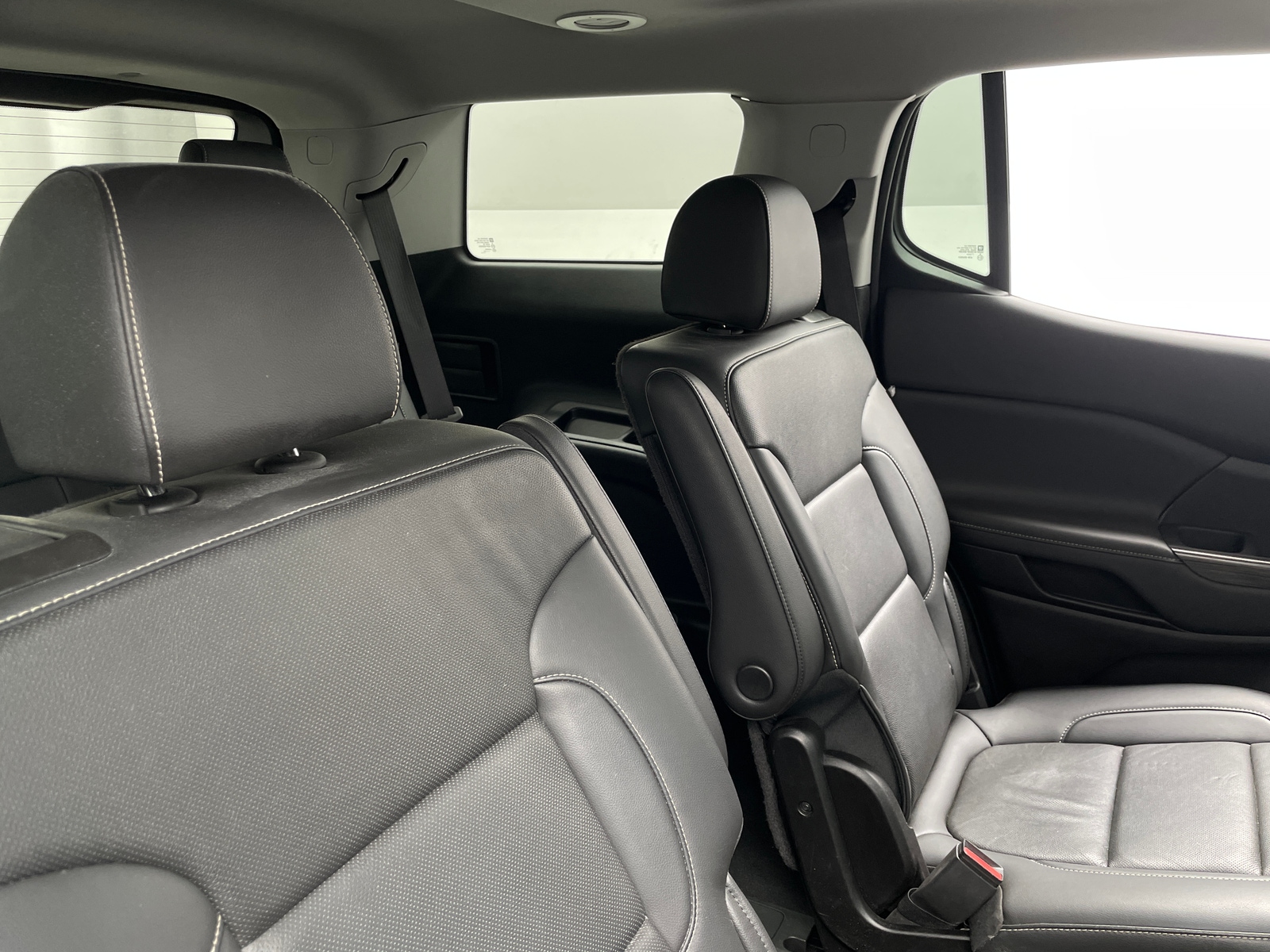 Thumbnail: 2023 GMC Acadia - 5
