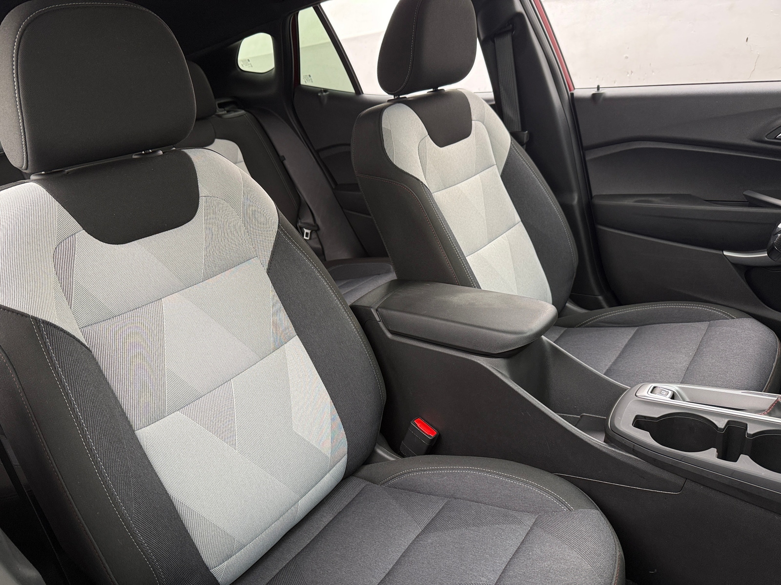Thumbnail: 2025 Chevrolet Trax - 2