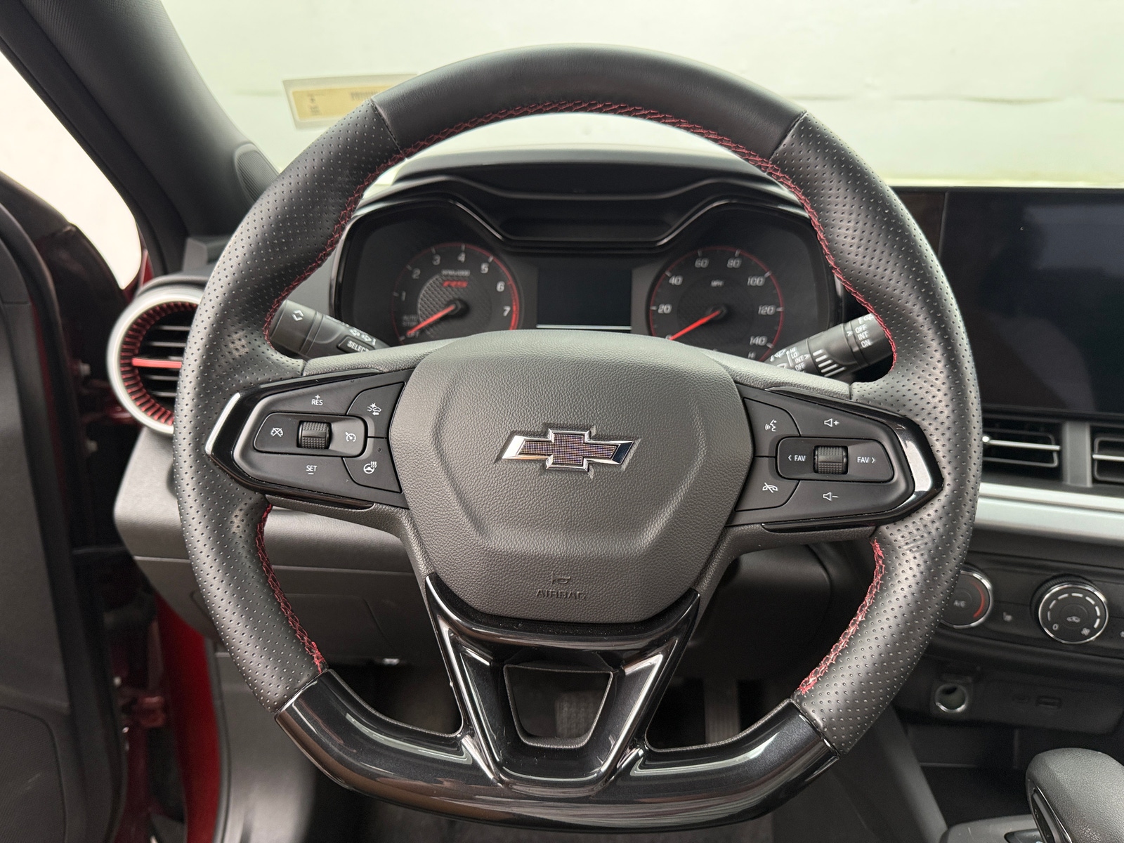 Thumbnail: 2025 Chevrolet Trax - 5