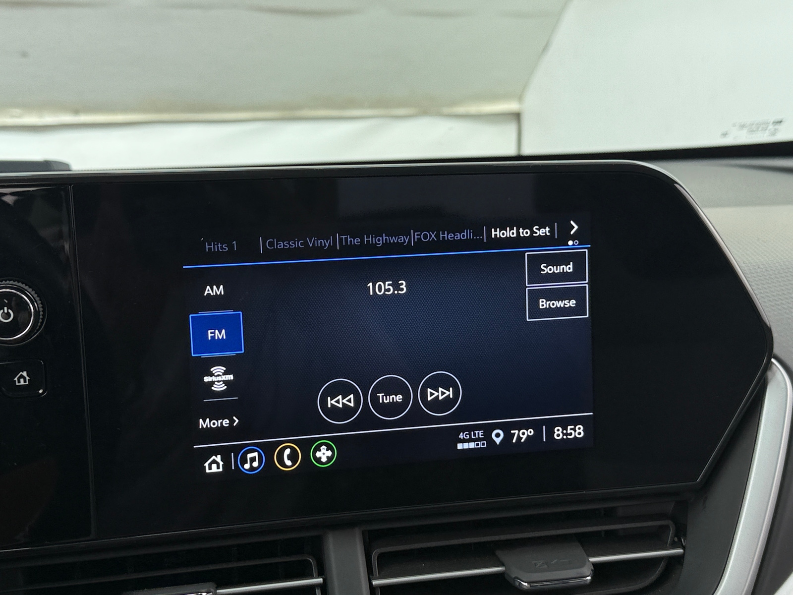Thumbnail: 2025 Chevrolet Trax - 4