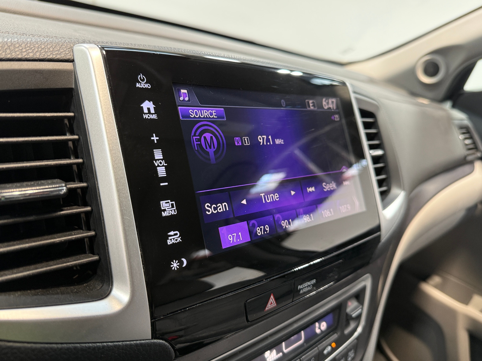 Thumbnail: 2018 Honda Pilot - 3