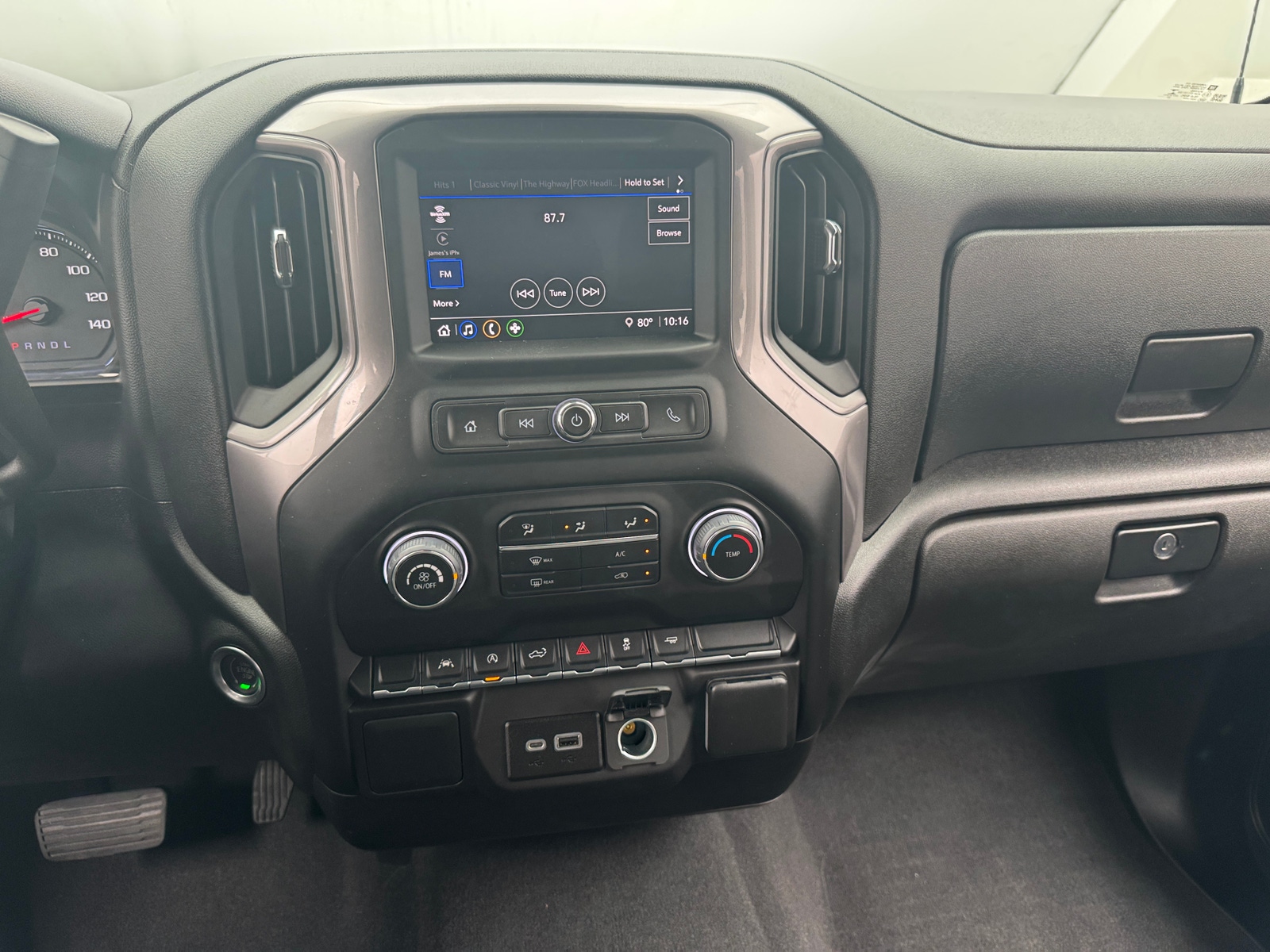 Thumbnail: 2022 Chevrolet Silverado 1500 - 4