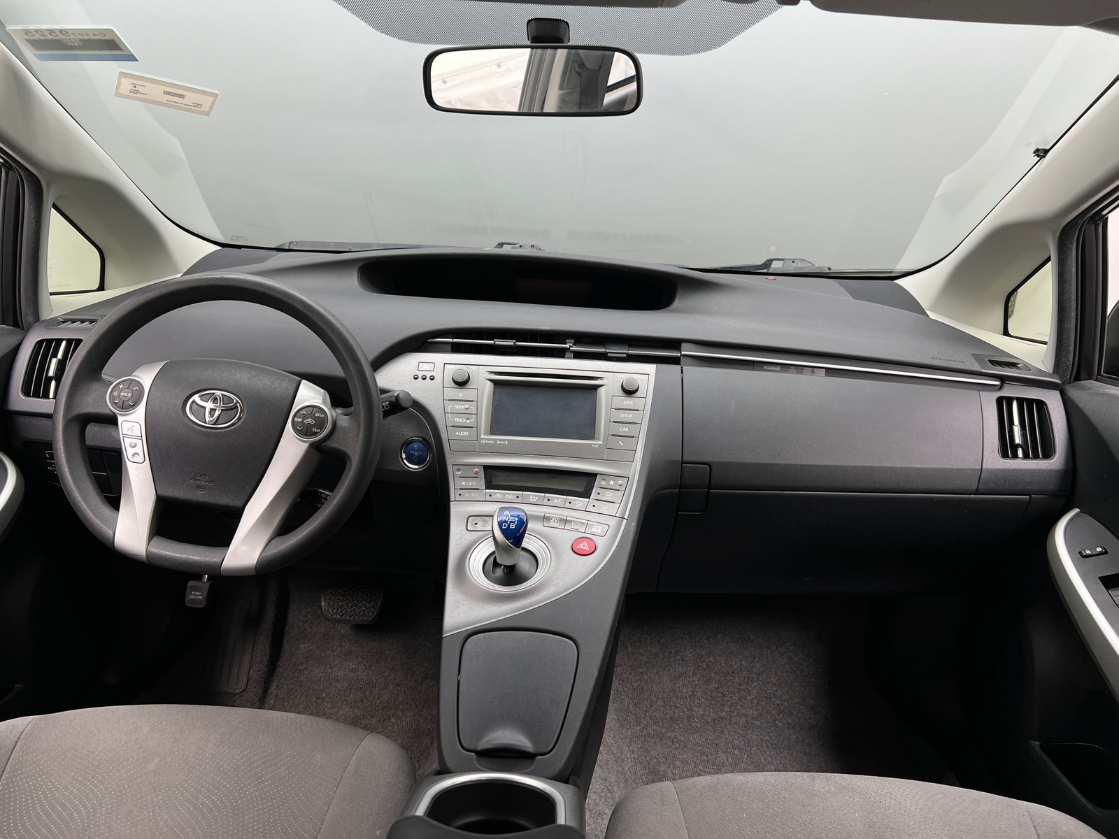 Thumbnail: 2015 Toyota Prius - 3