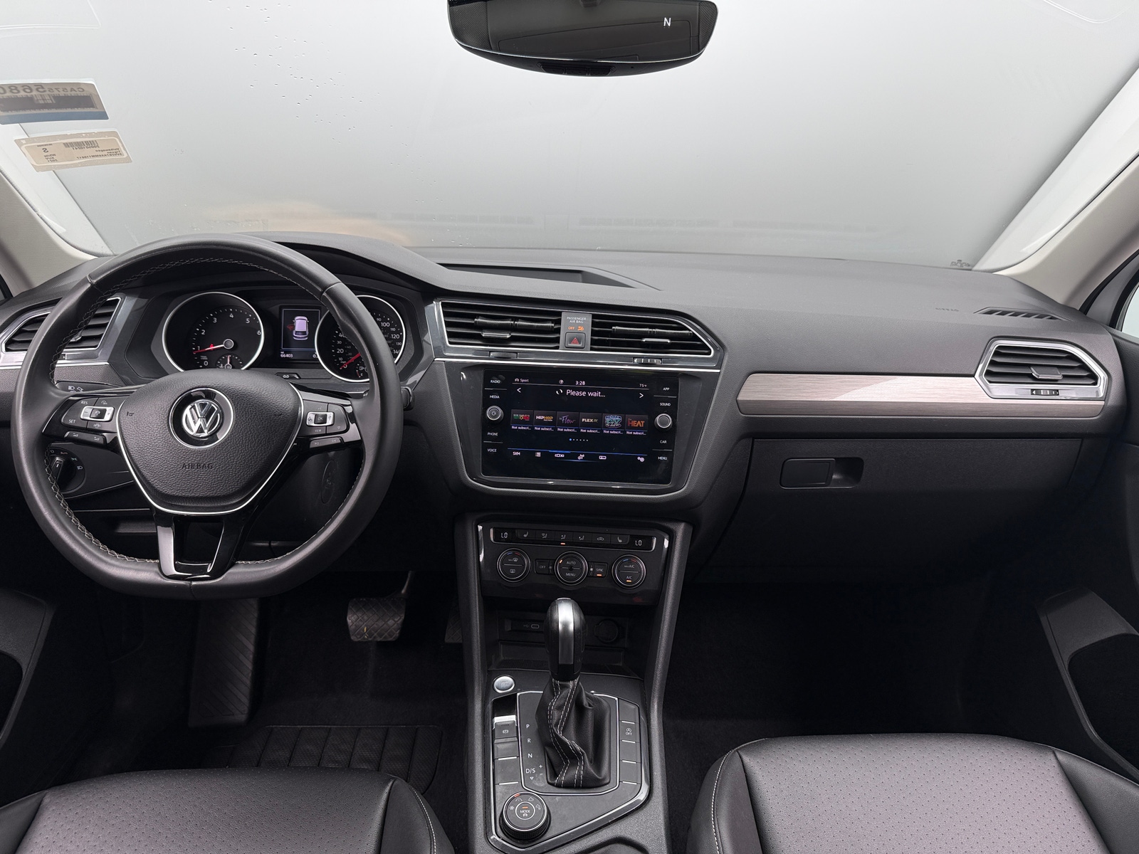 Thumbnail: 2021 Volkswagen Tiguan - 2